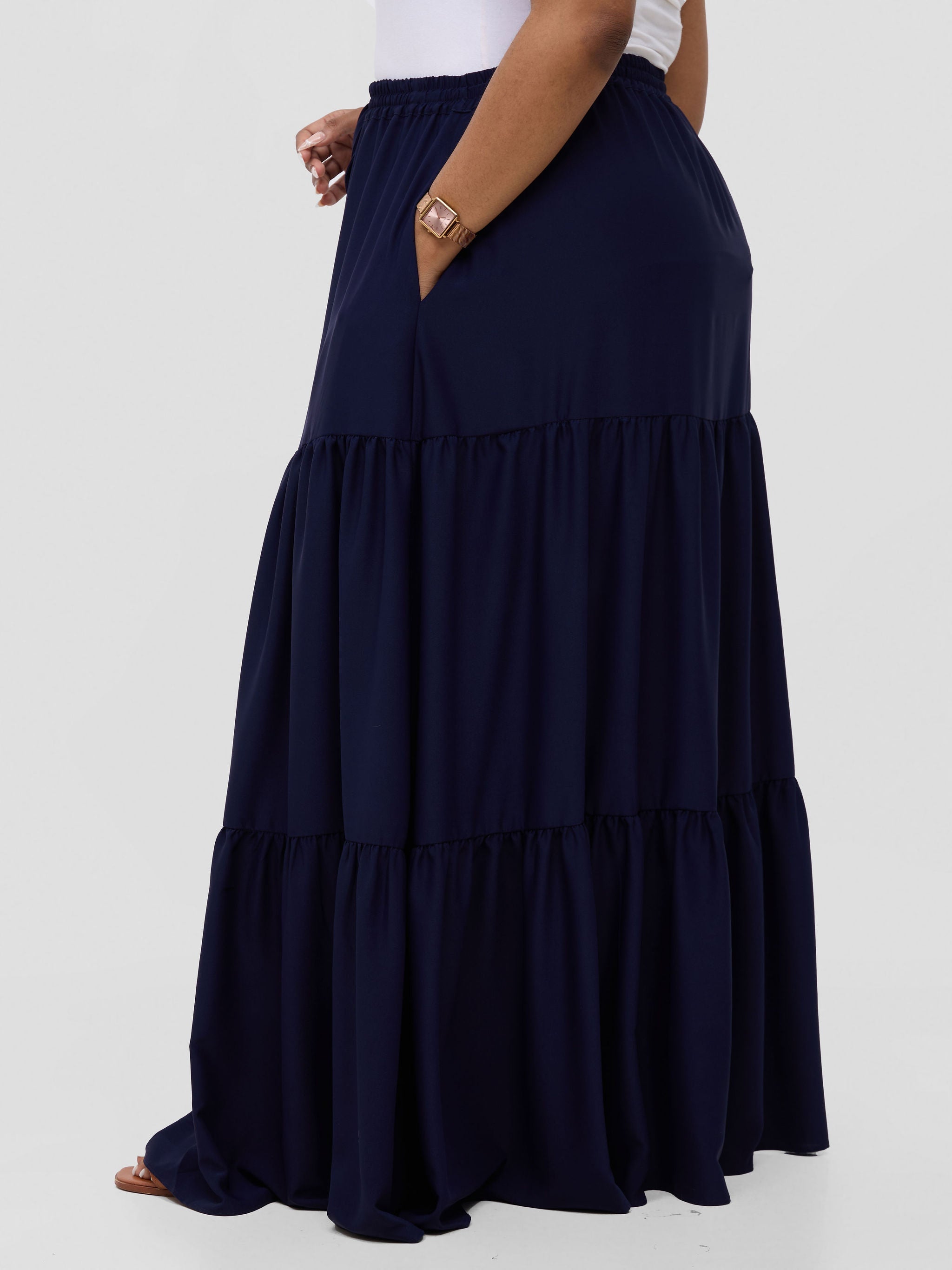 Vivo Serwa Tiered Maxi Skirt - Navy