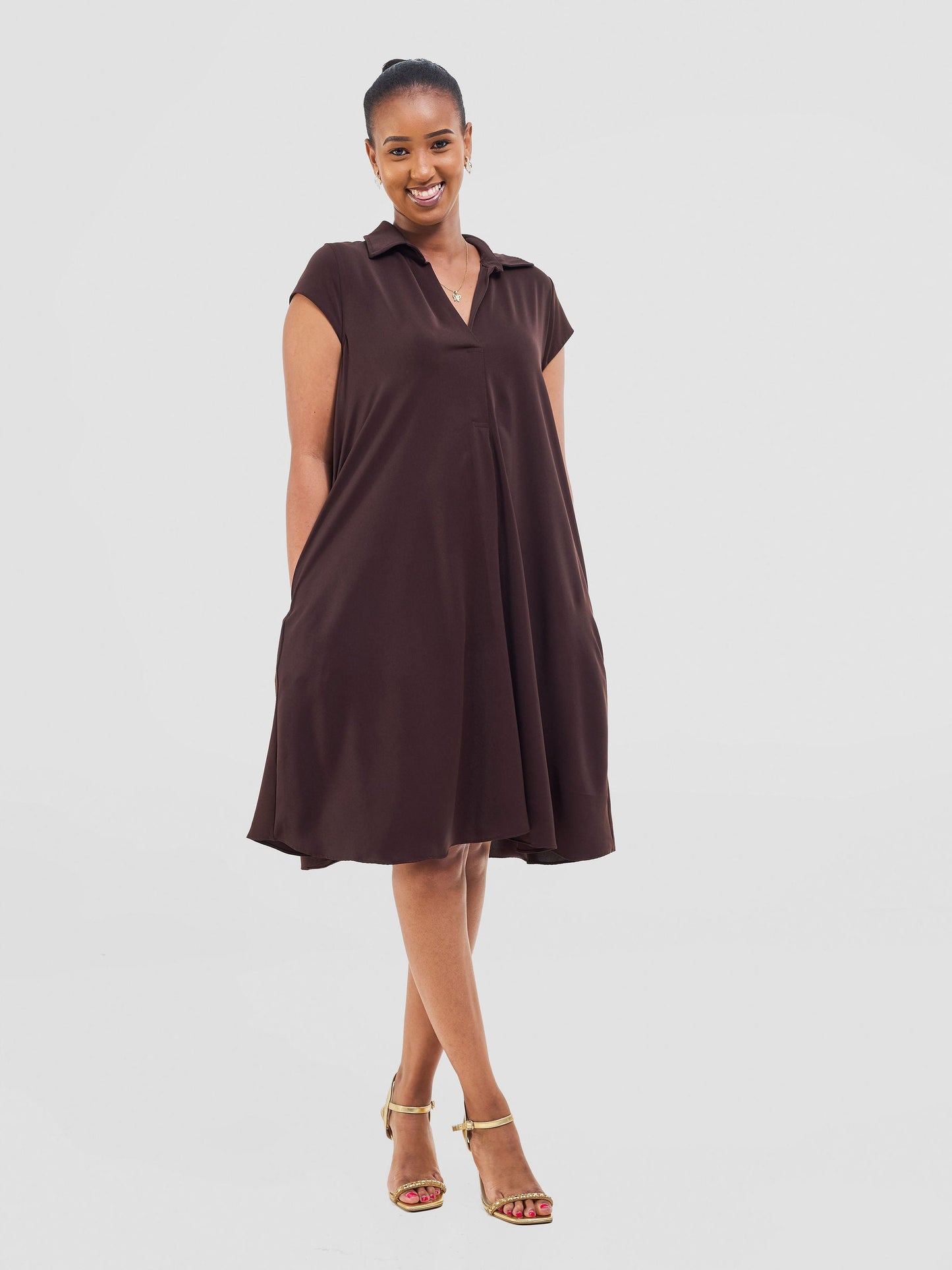 Vivo Yumi Cap Sleeve Dress - Chocolate