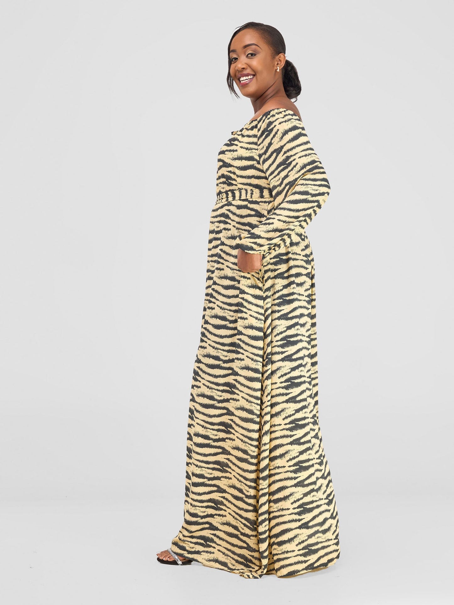 Vivo Zahari Off-Shoulder Maxi Dress - Yellow / Black Print