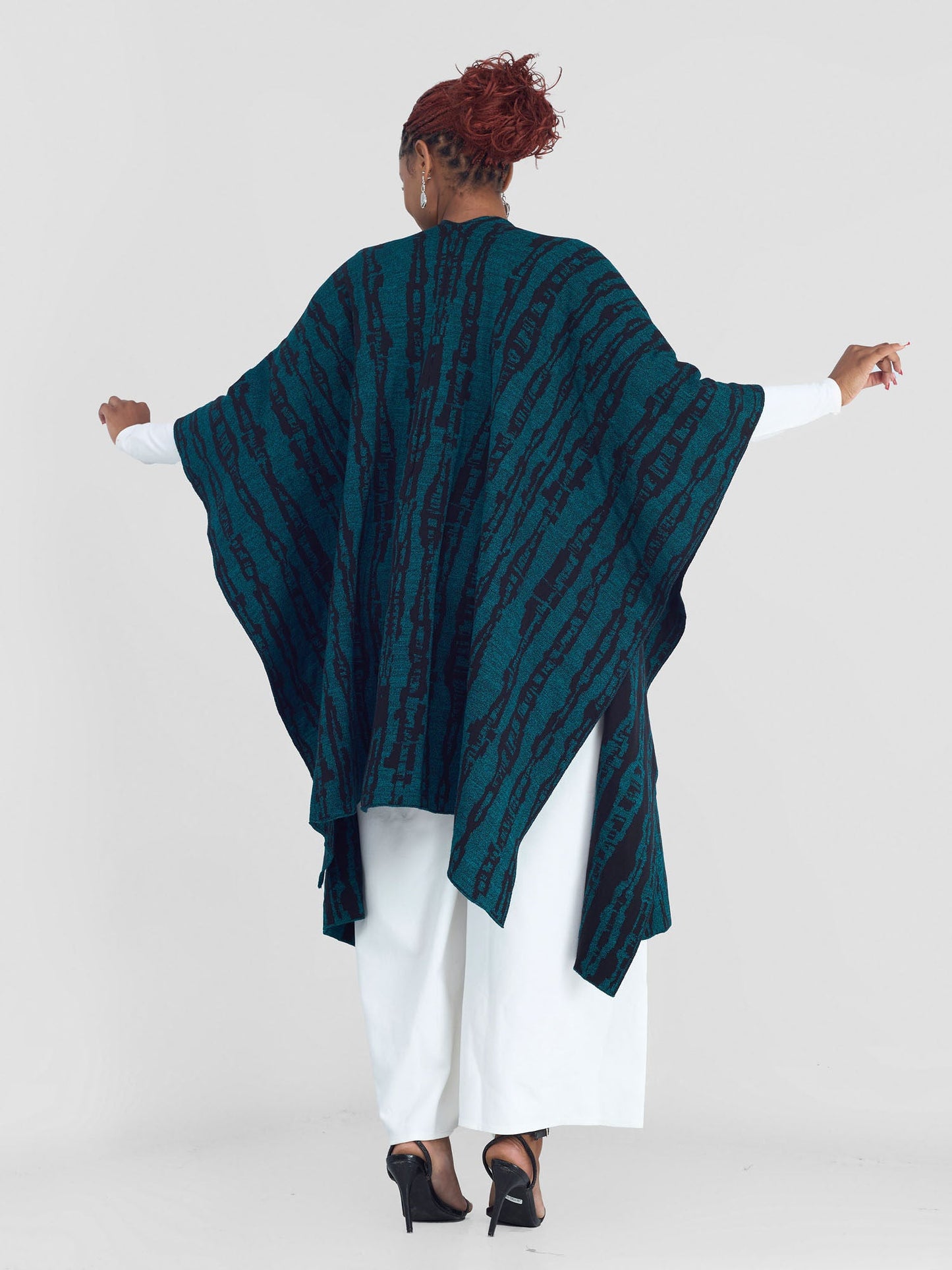 Vivo Reversible Poncho without Fringes - Black / Teal Miwa Print