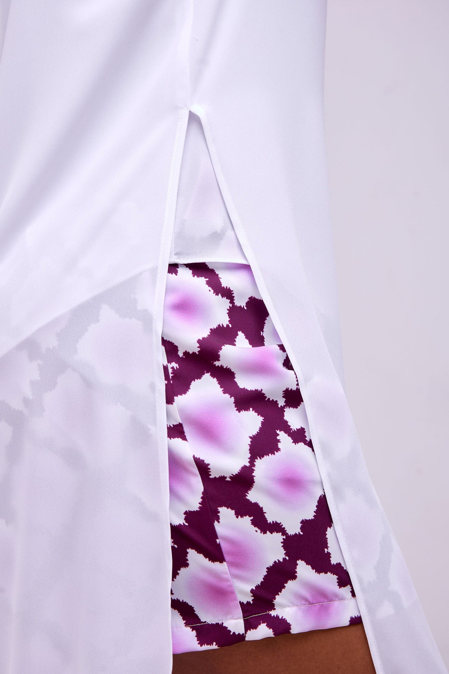 Vivo Soleil Sleeveless Layered Top - White