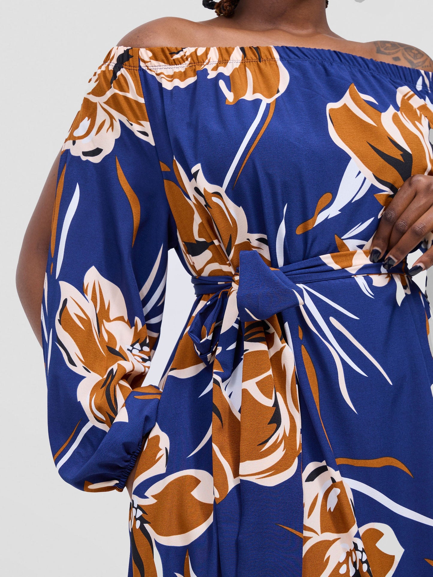 Vivo Yumi Off Shoulder Maxi Dress - Brown / Navy Kigali Print