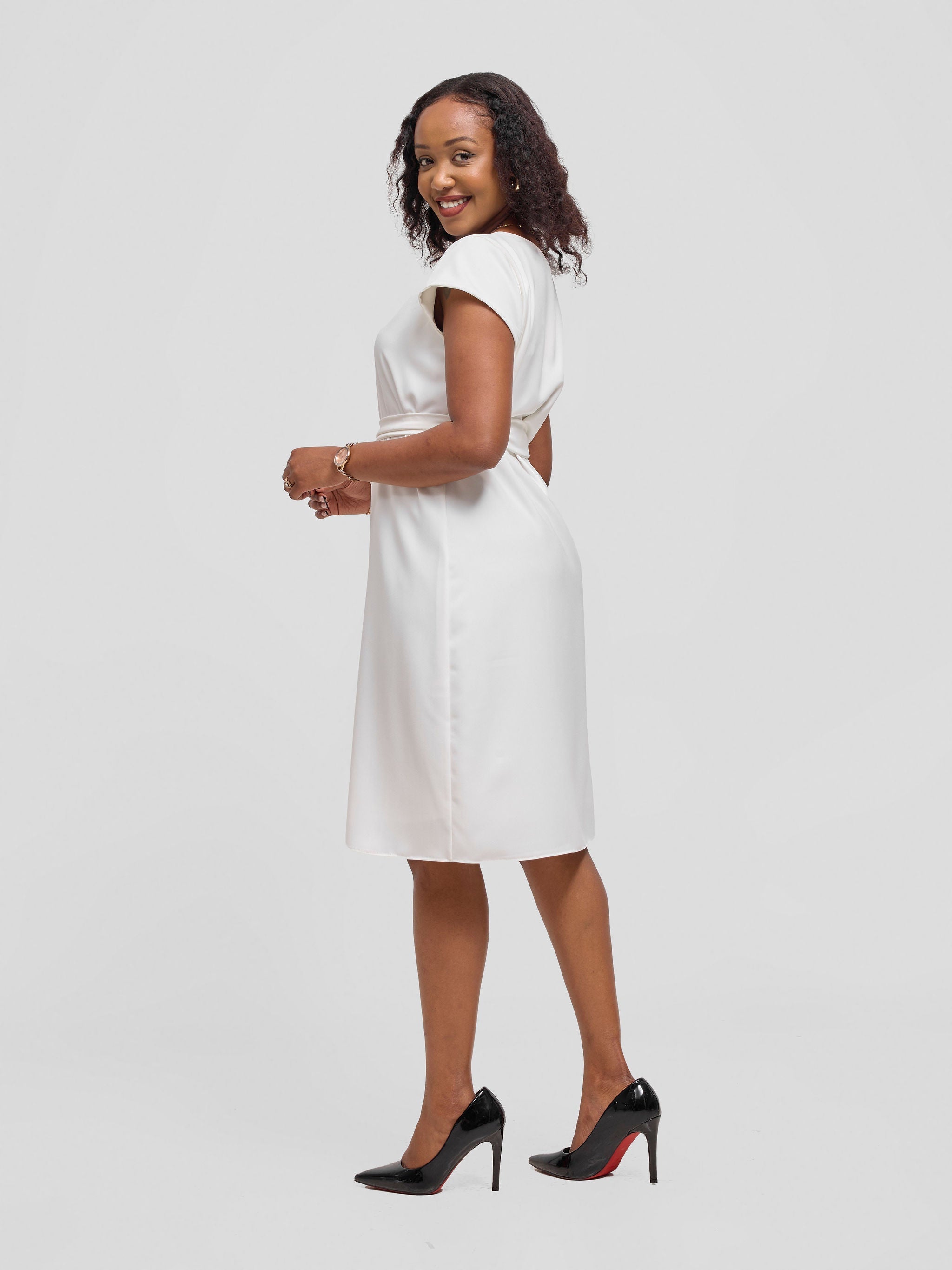 Vivo Muna Cap Sleeved Knee Length Dress - Off White