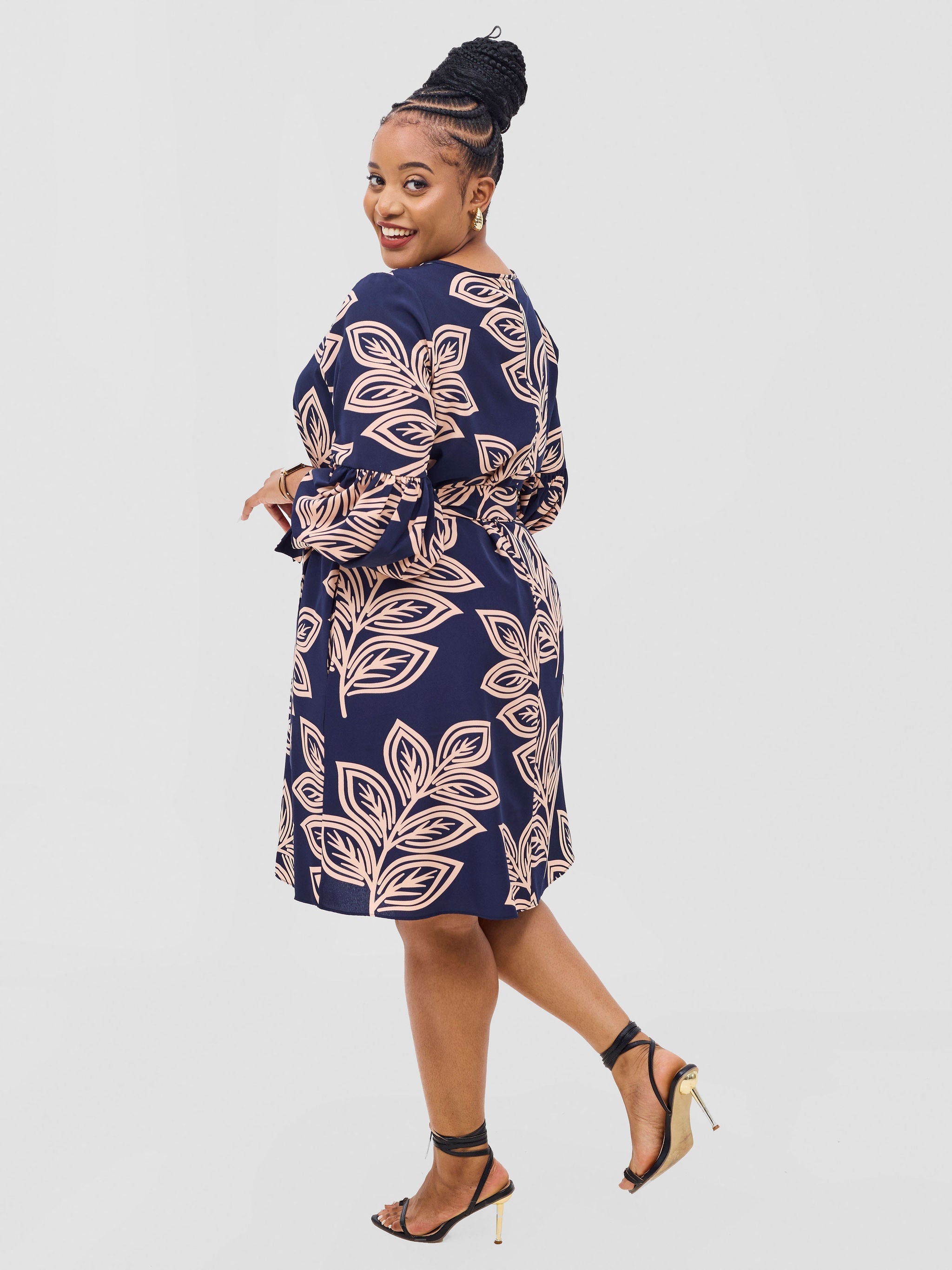 Vivo Zena Bishop Panel Long Sleeve Round Neck Dress - Navy / Peach Print