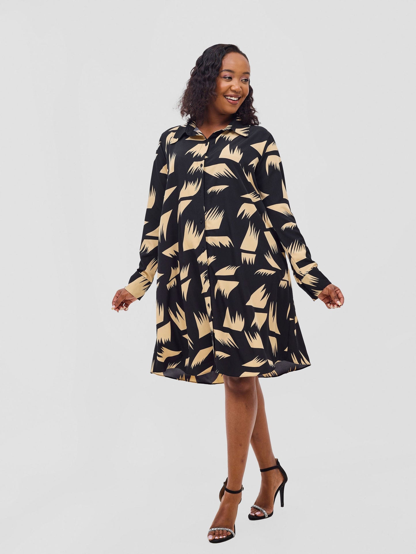 Vivo Basic Long Sleeve Tent Shirt Dress - Beige / Black Print