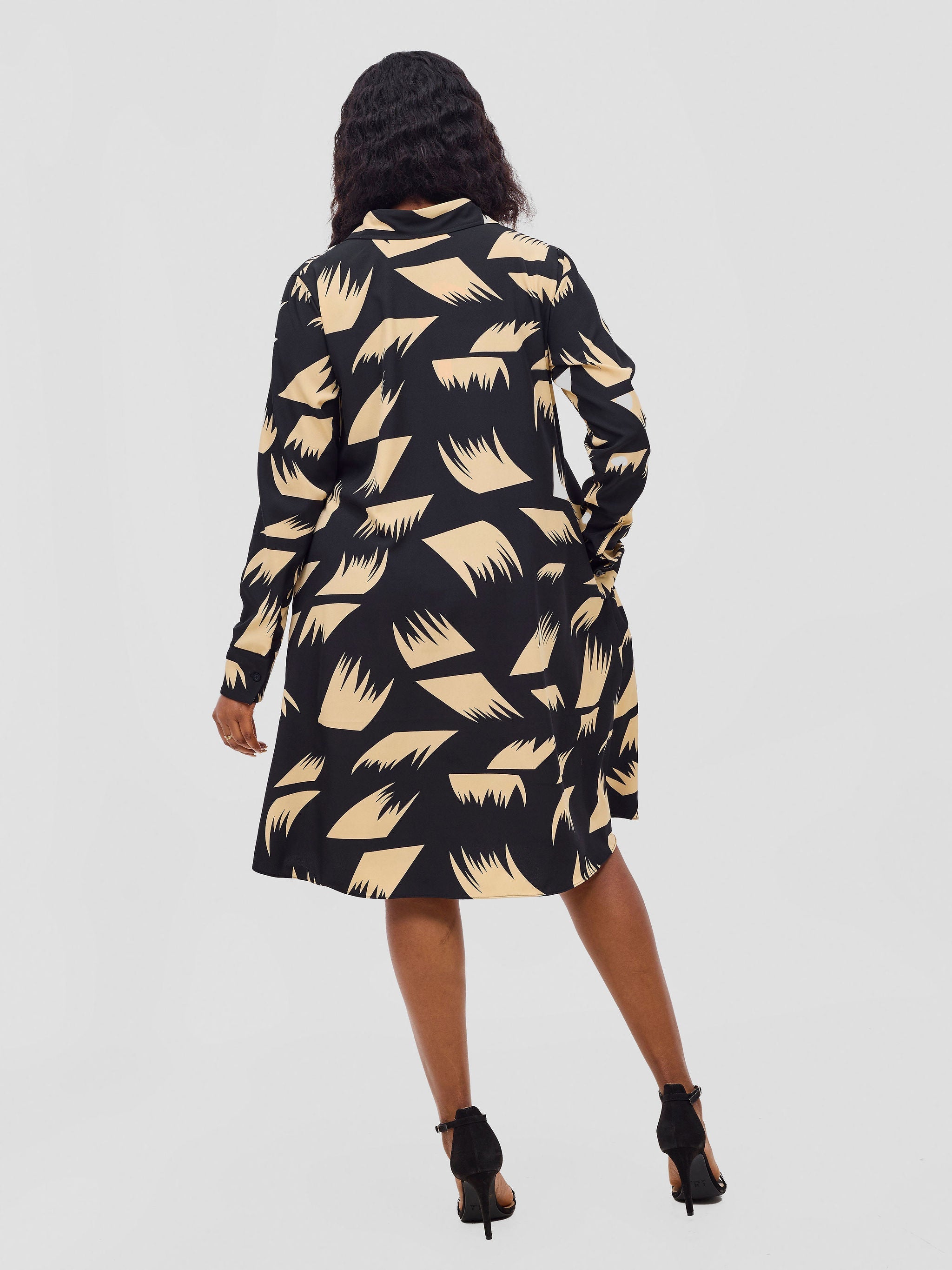 Vivo Basic Long Sleeve Tent Shirt Dress - Beige / Black Print