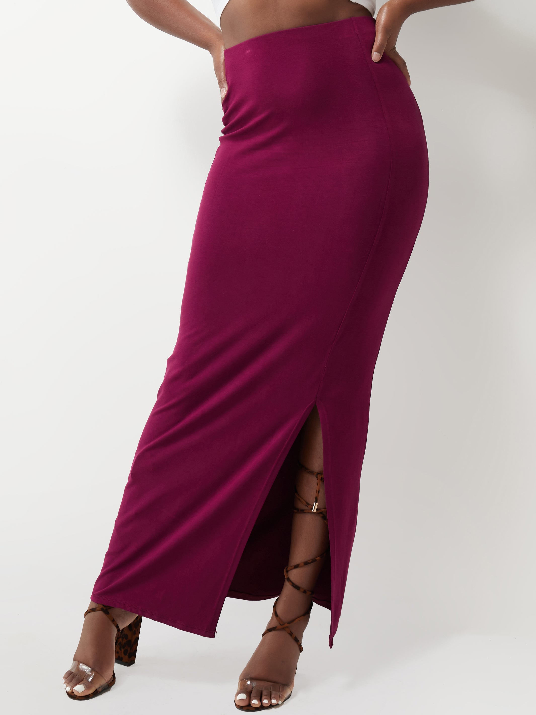 Vivo Basic Straight Skirt With Front Slit - Burgundy