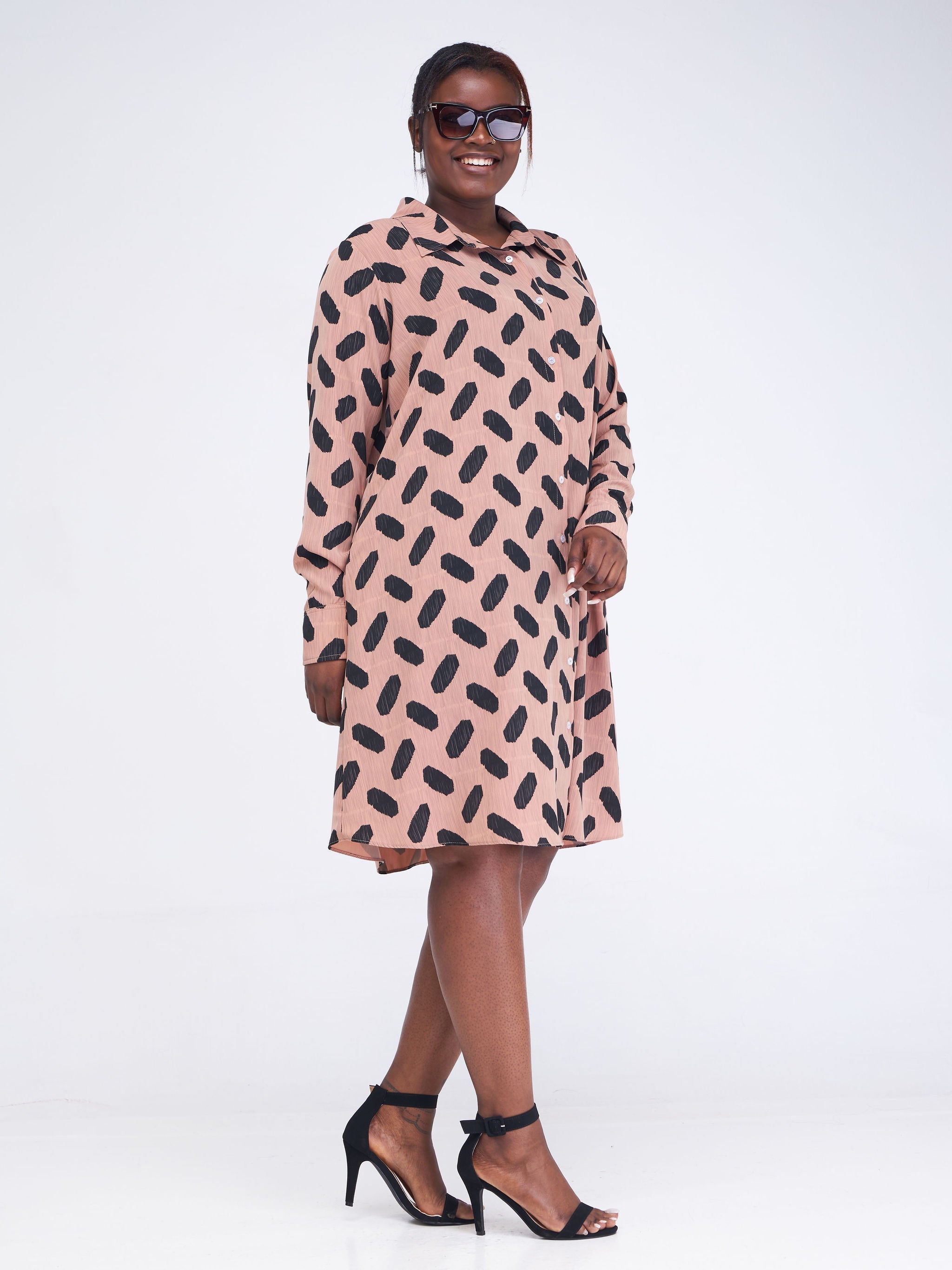 Vivo Basic Long Sleeve Tent Shirt Dress - Taupe / Black Abstract Print