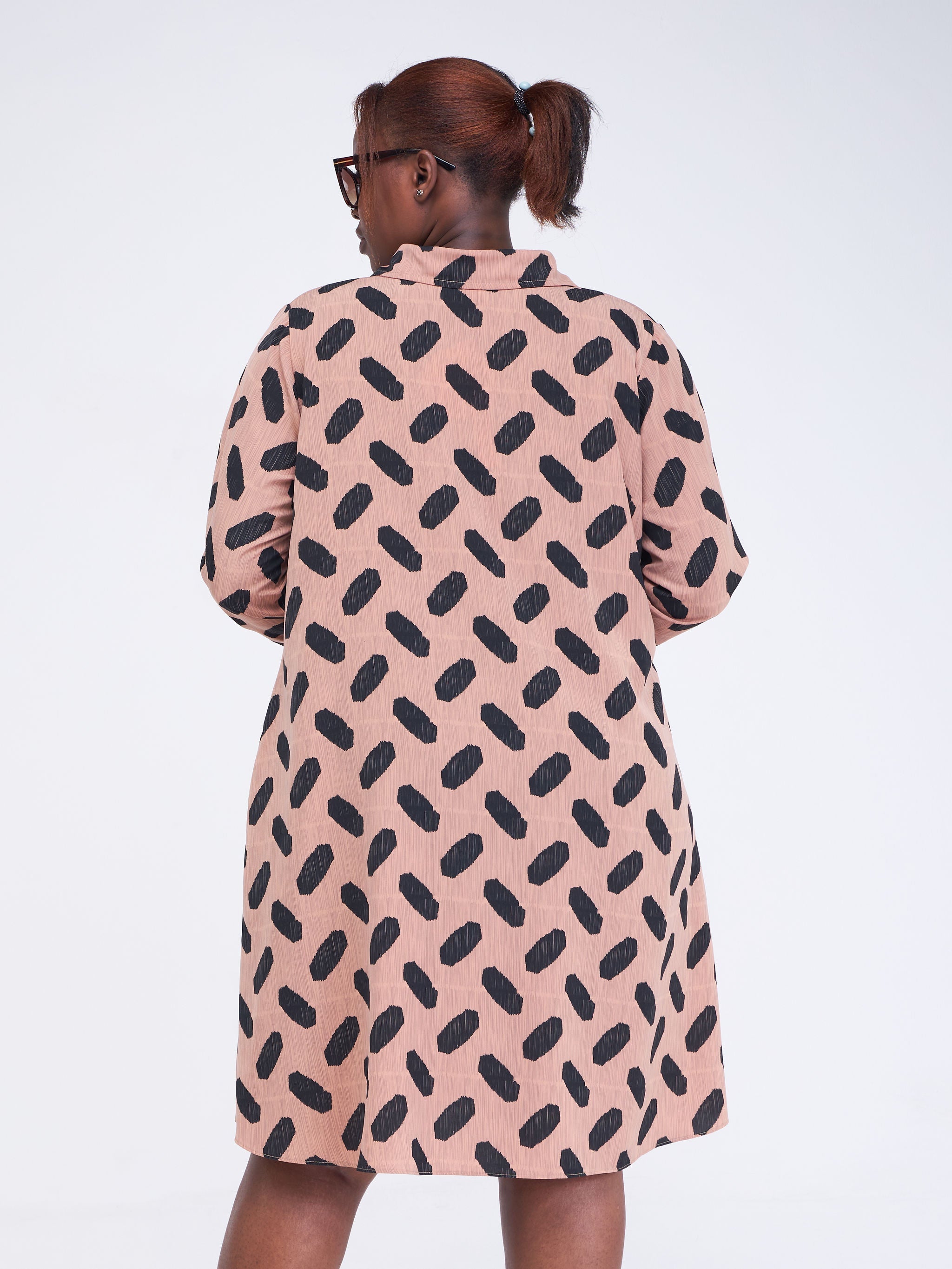 Vivo Basic Long Sleeve Tent Shirt Dress - Taupe / Black Abstract Print