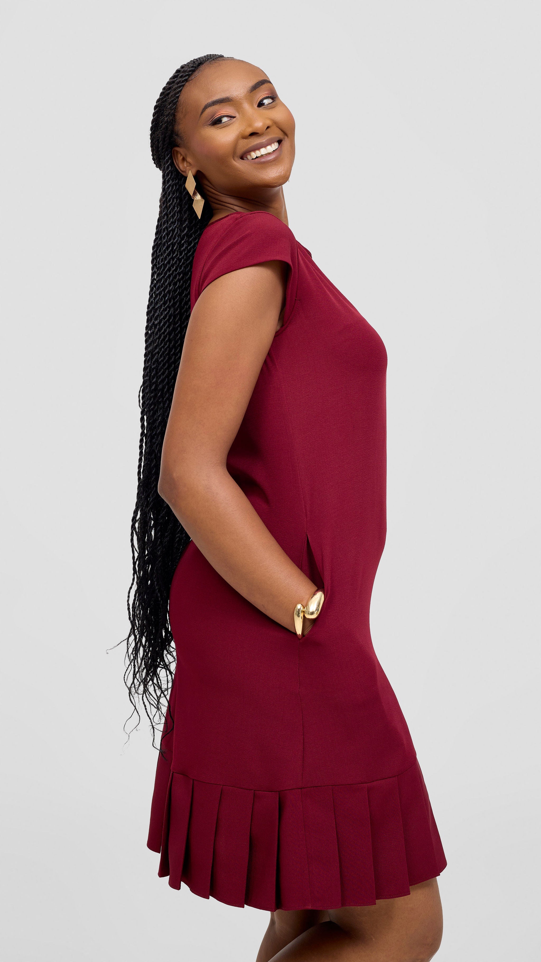 Vivo Diella Pleated Dress - Maroon