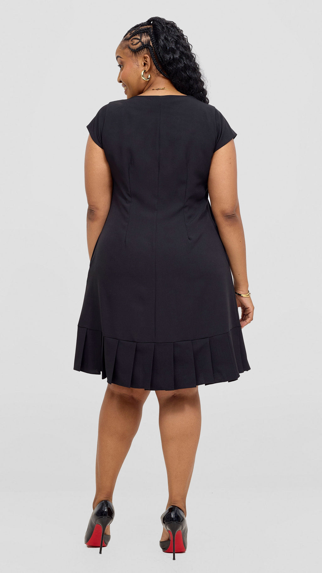 Vivo Diella Pleated Dress - Black