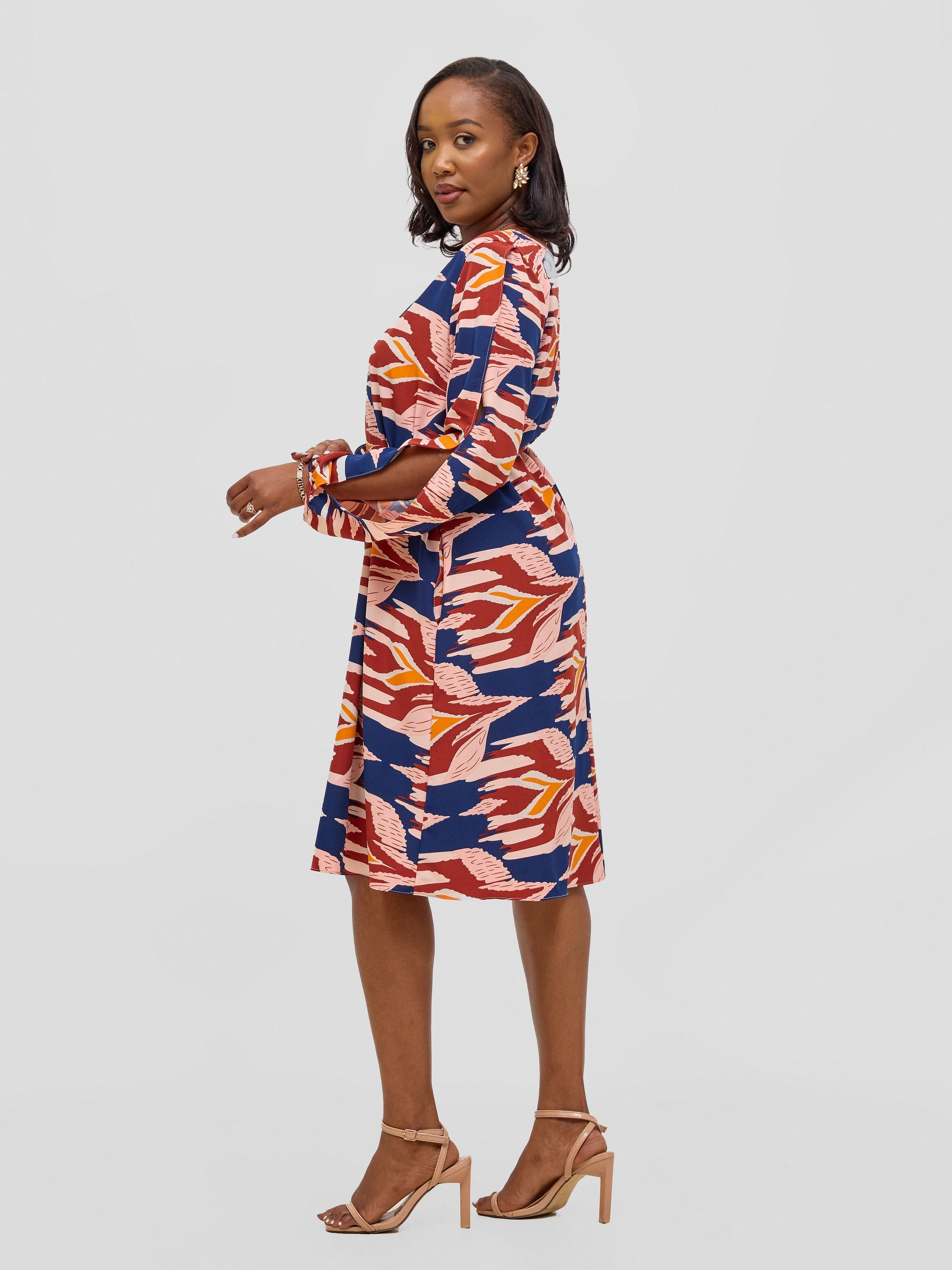 Vivo Tunu Long Slit Sleeve Knee Length Shift Dress - Navy / Burgundy Print