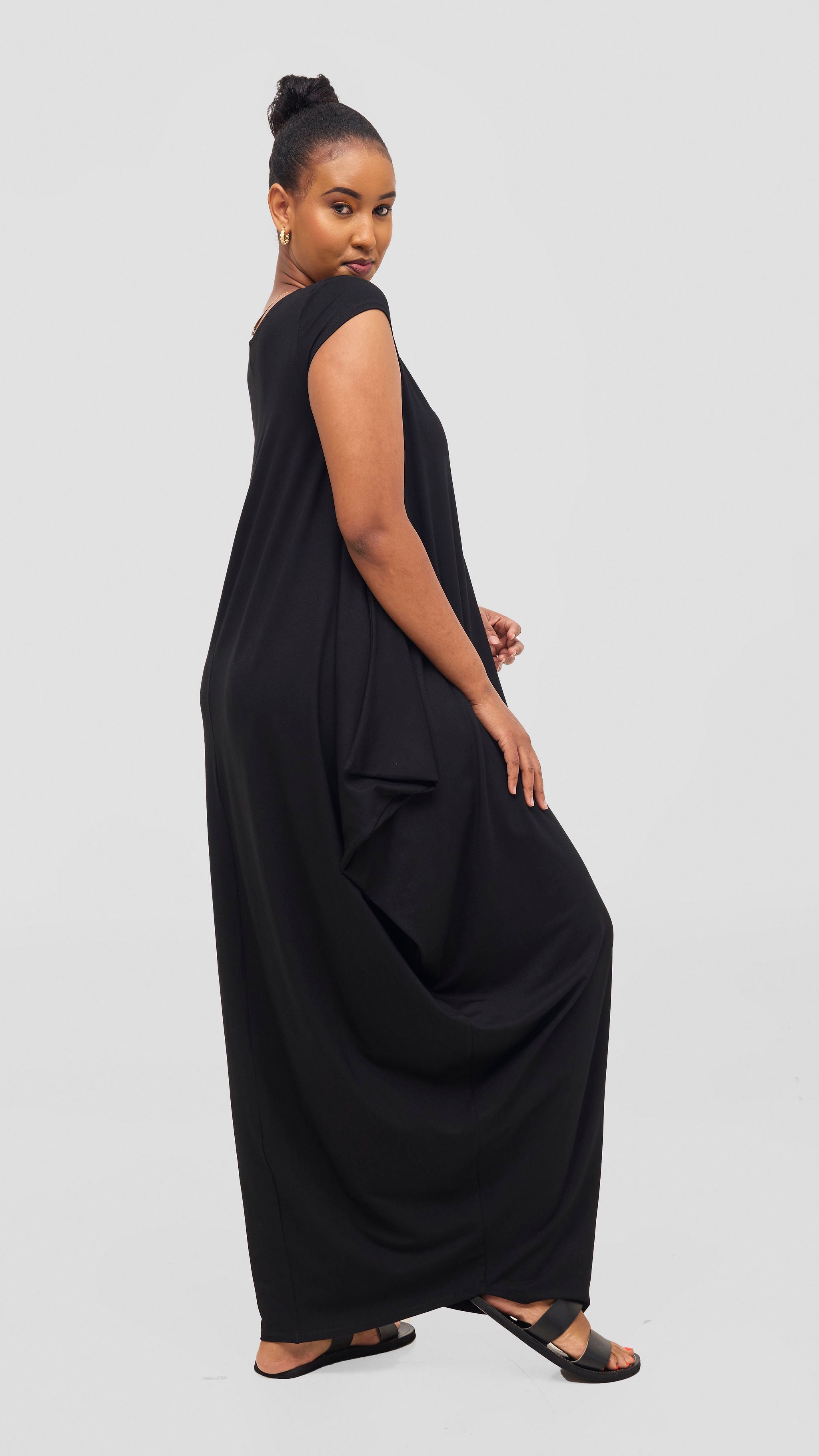 Vivo Cap Sleeve Salma Maxi Dress - Black