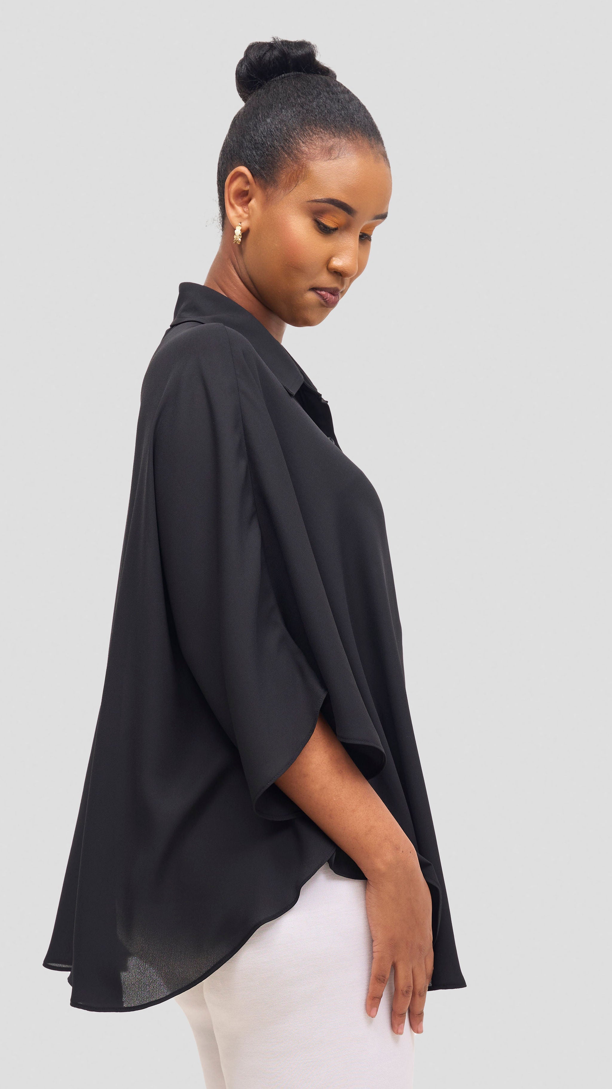 Vivo Iyana Cape Top - Black