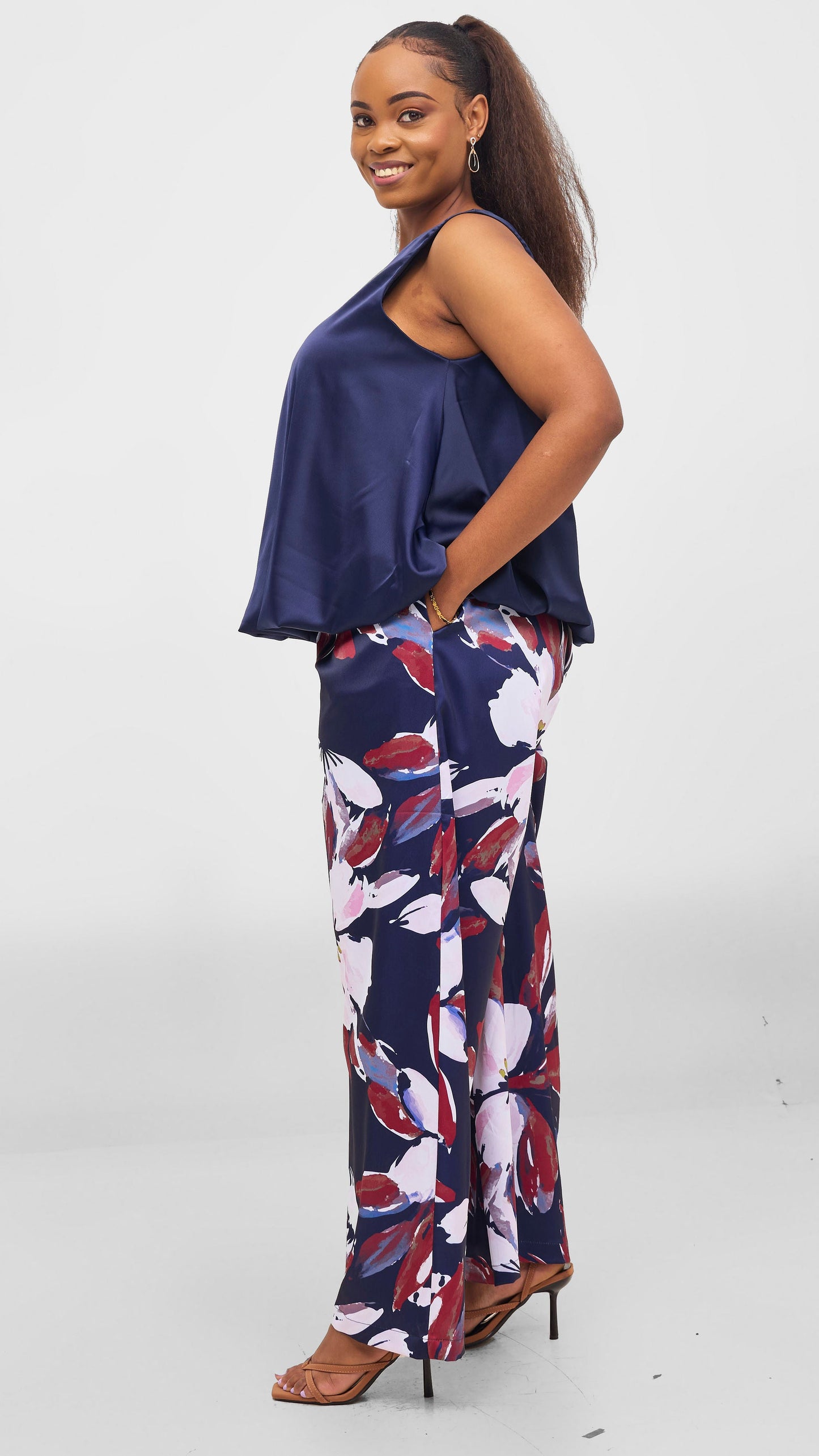 Vivo Iyana Wide Leg Pants - Navy / Dark Red Iya Print