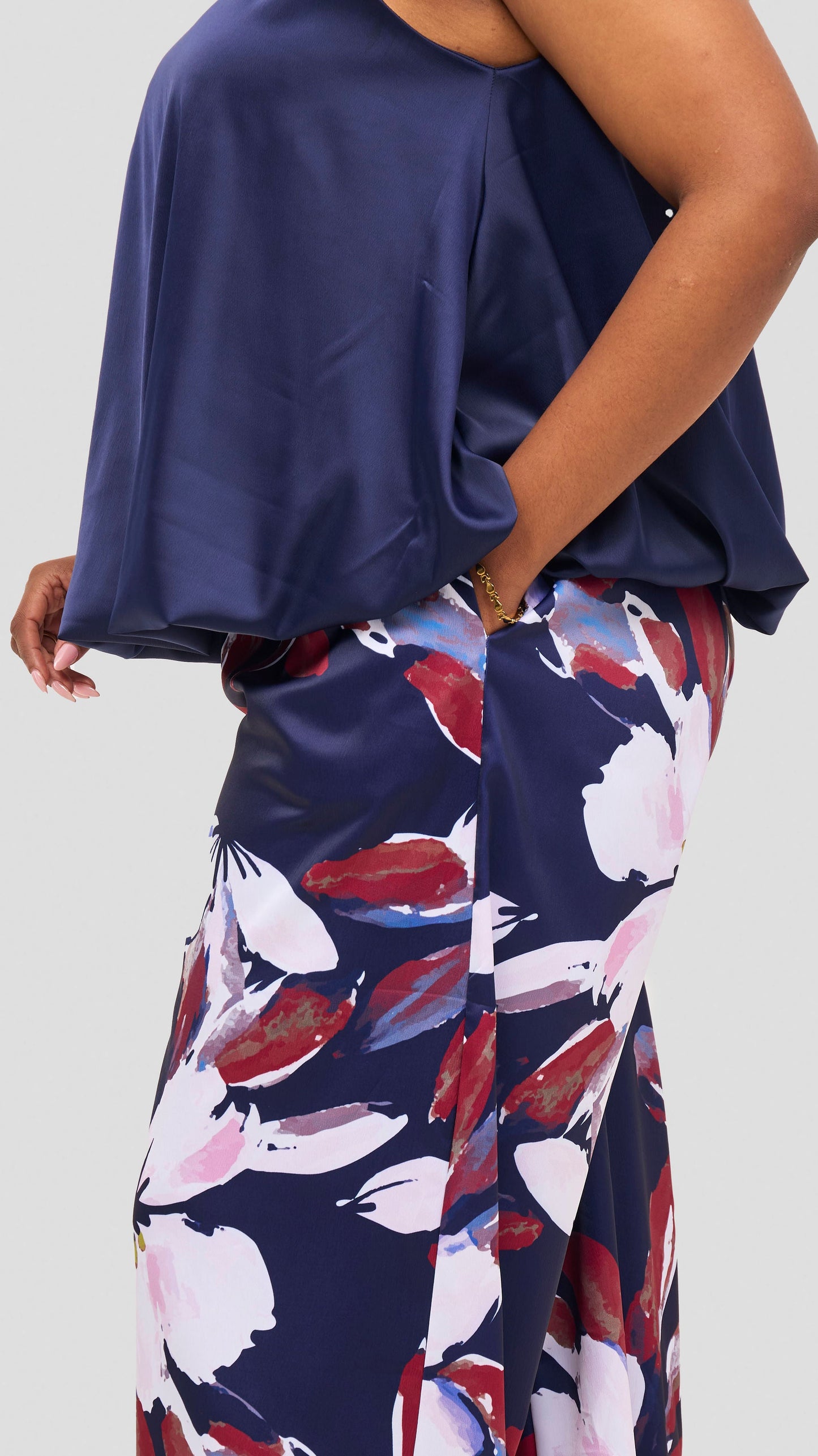 Vivo Iyana Wide Leg Pants - Navy / Dark Red Iya Print