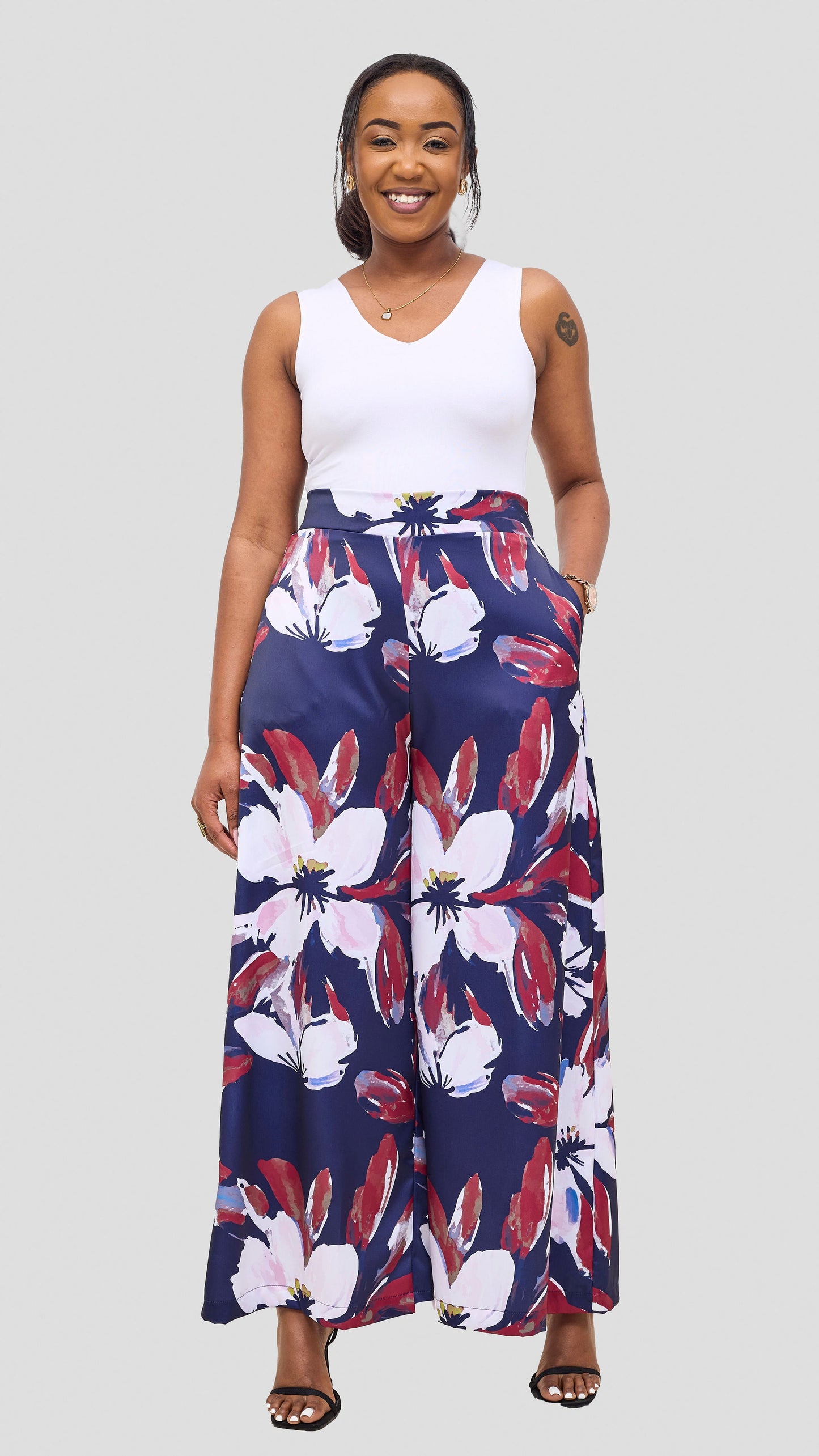 Vivo Iyana Wide Leg Pants - Navy / Dark Red Iya Print