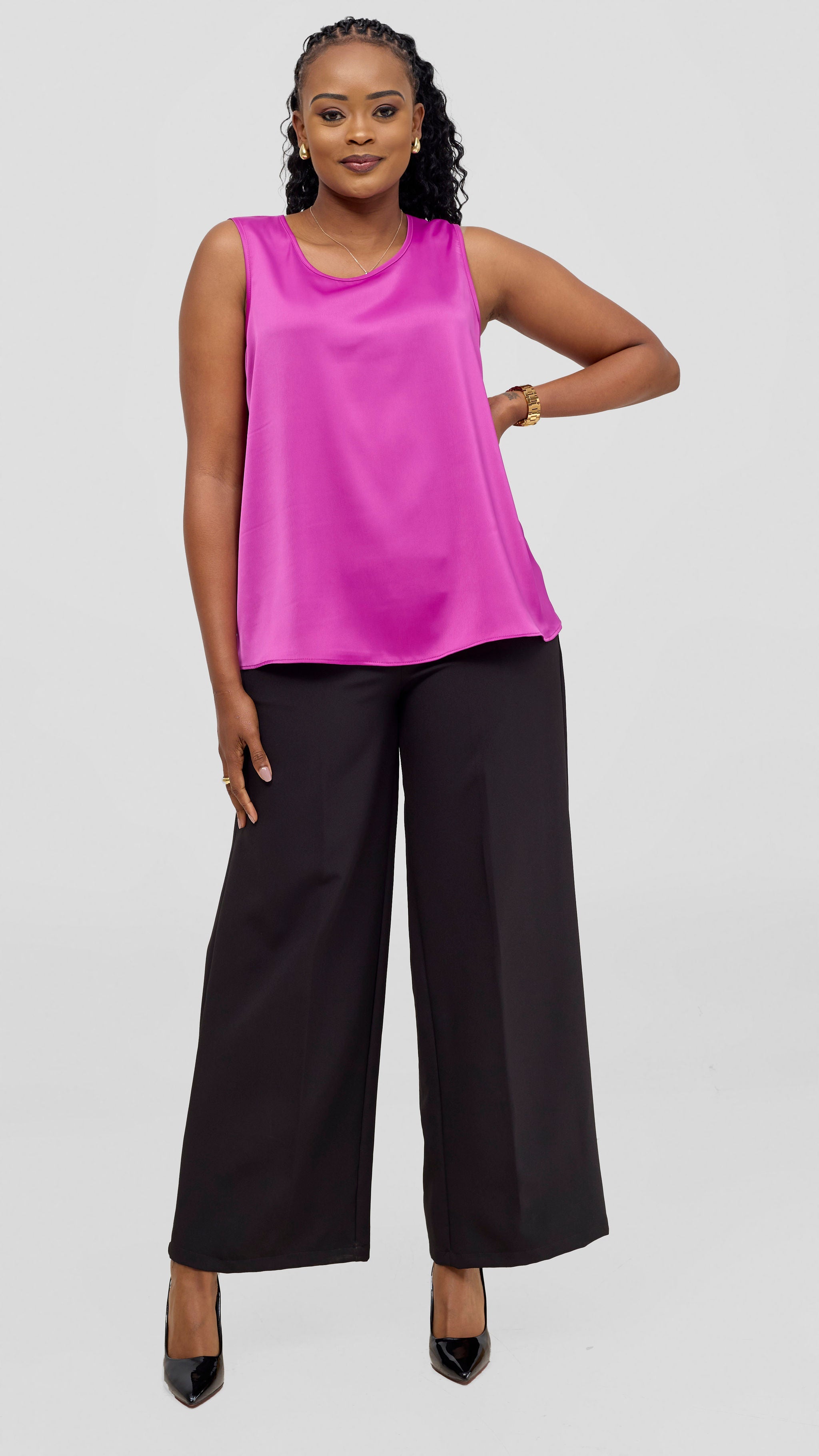 Vivo Nora Round Neck Sleeveless Top - Magenta