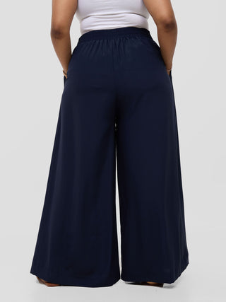 Vivo Serwa Crepe Pants - Dark Navy