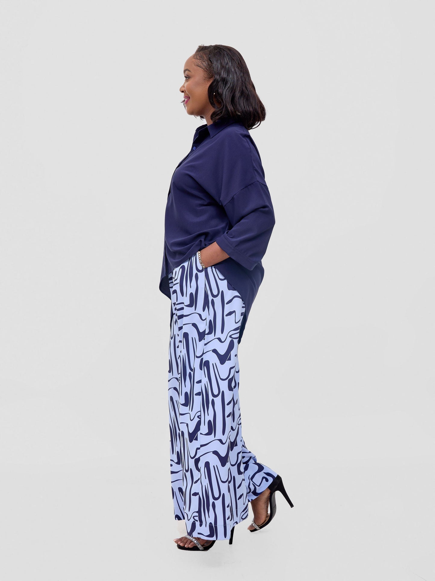 Vivo Serwa Crepe Pants - Light Blue / Navy Sera Print