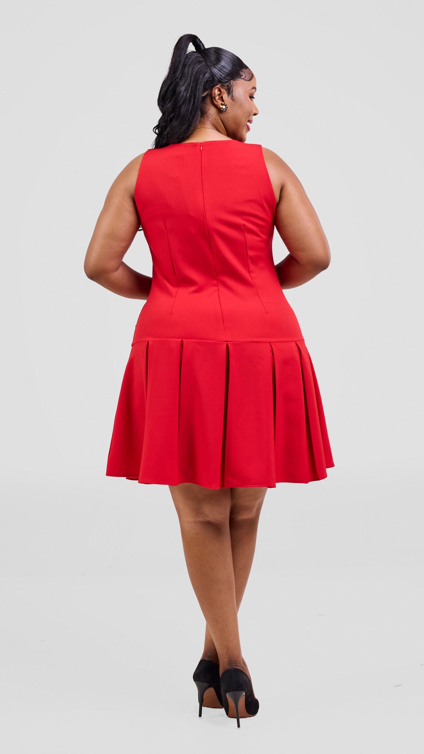 Vivo Niari Pleated Dress - Red