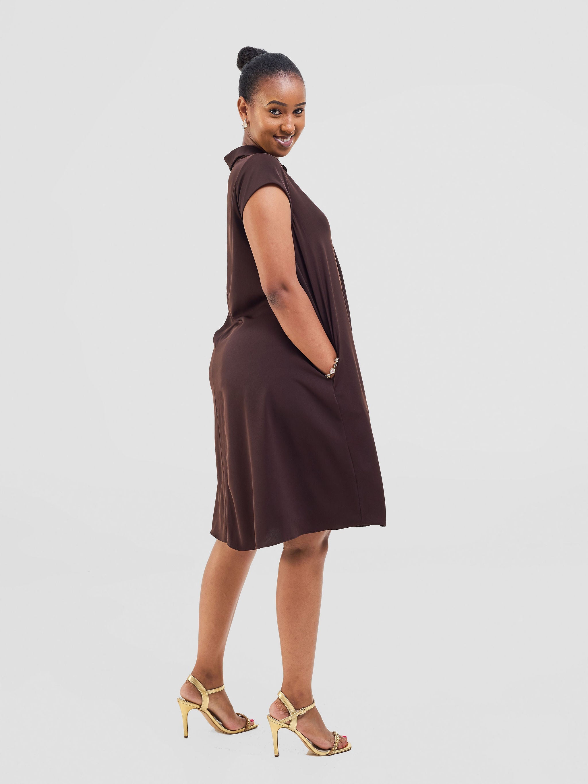 Vivo Yumi Cap Sleeve Dress -  Chocolate