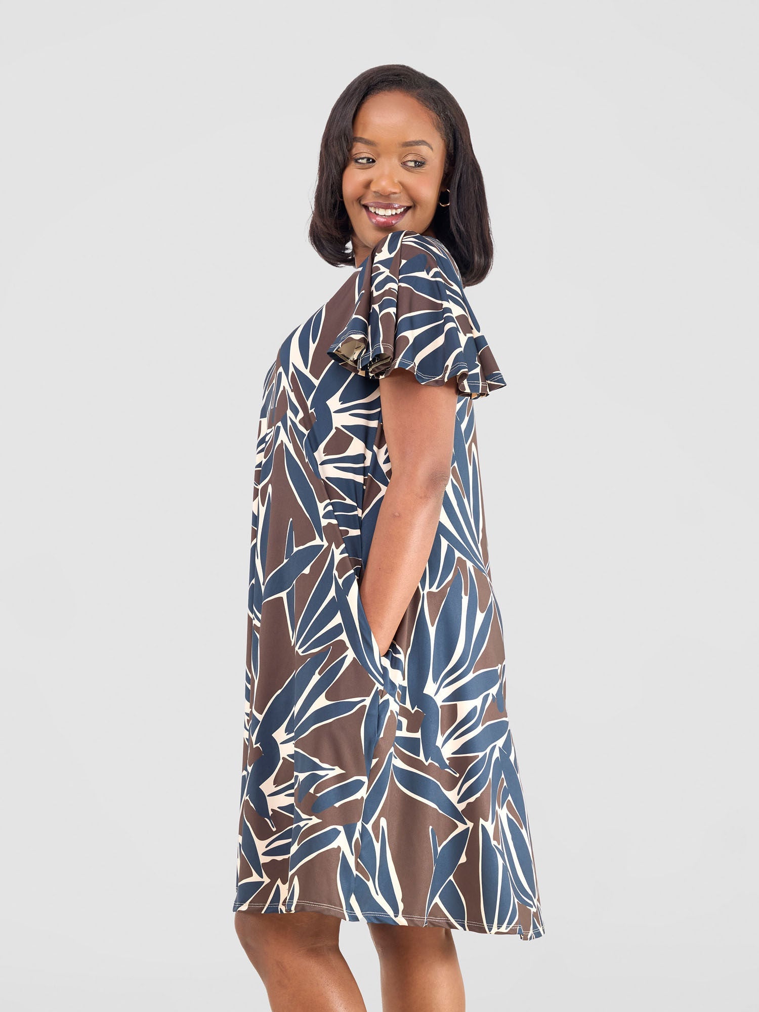 Vivo Ruwa Flounce Sleeve Knee Length Tent Dress - Navy / Brown Tawi Print