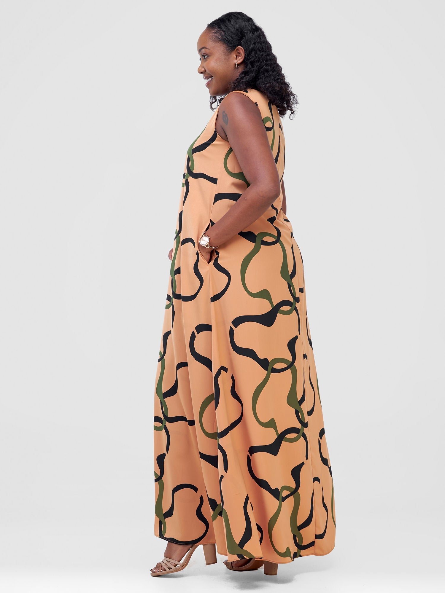 Vivo Ava Front Pleat Maxi Dress - Brown / Black Milo Print