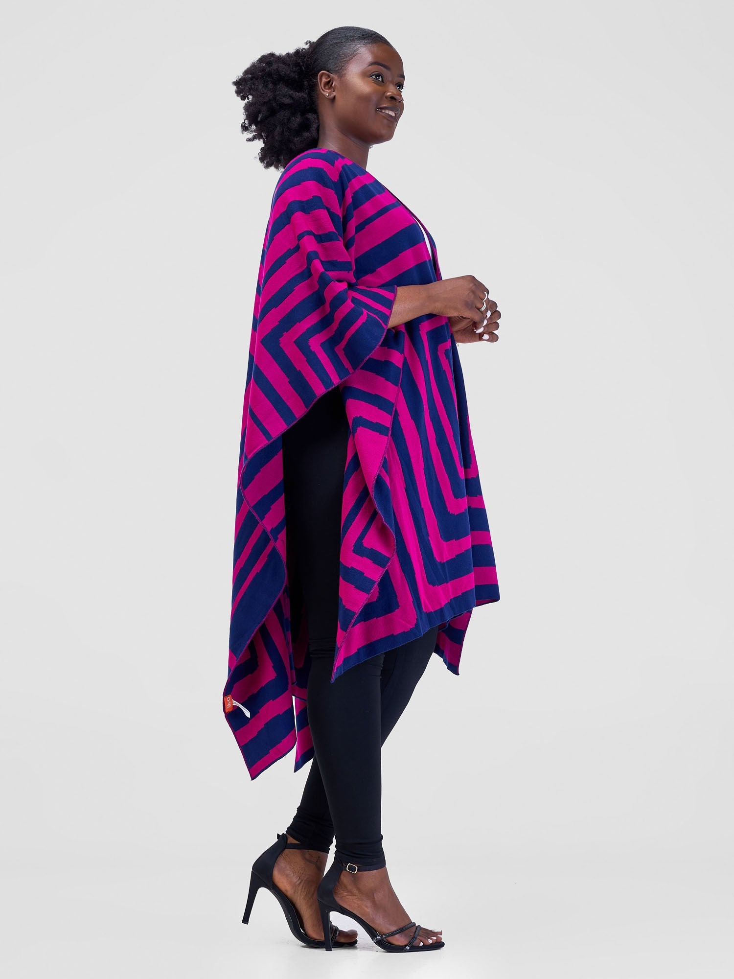 Vivo Reversible Printed Poncho - Fuschia / Navy  Bustani Print