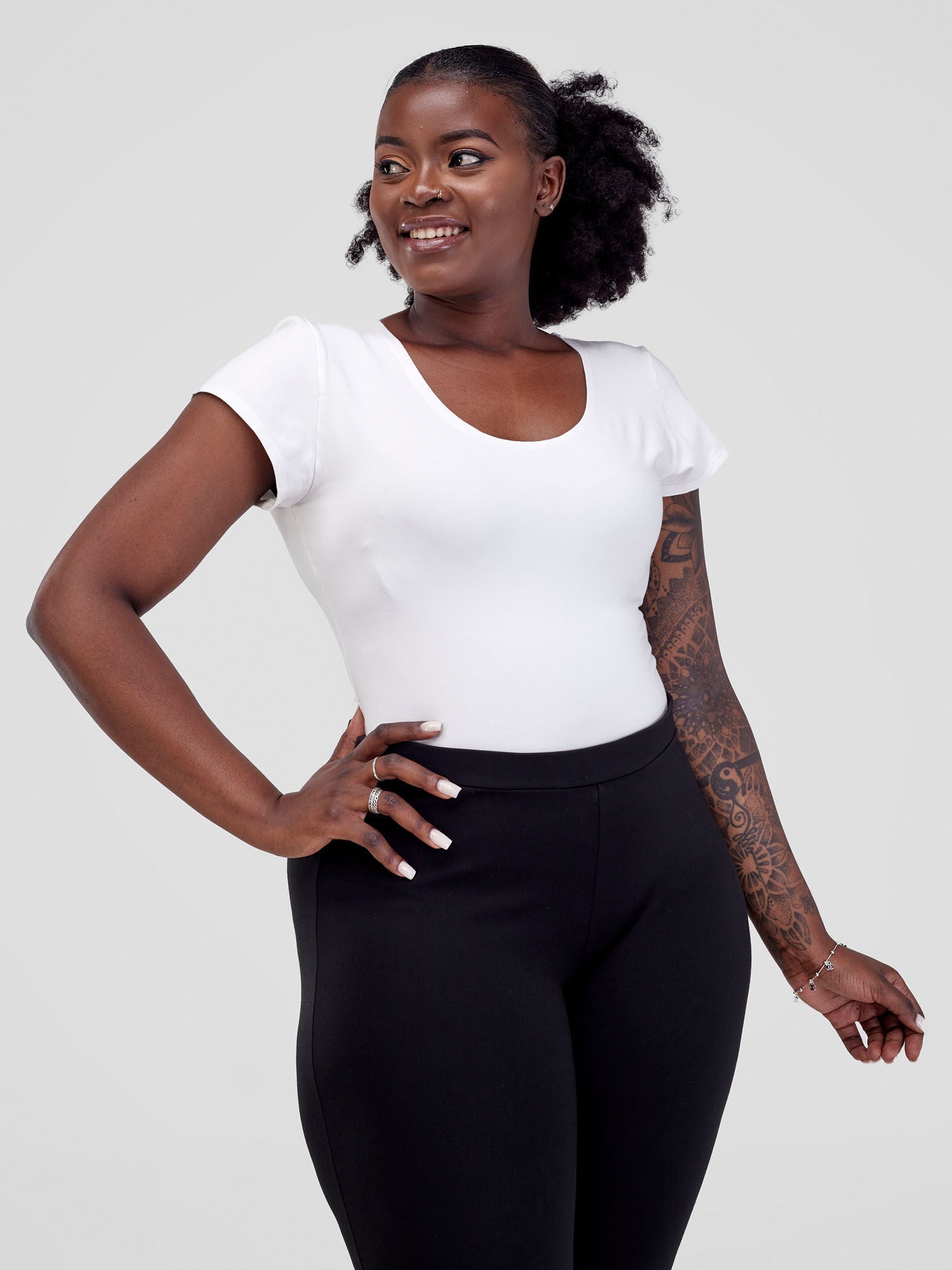 Vivo Basic Cap Sleeved Bodysuit - White