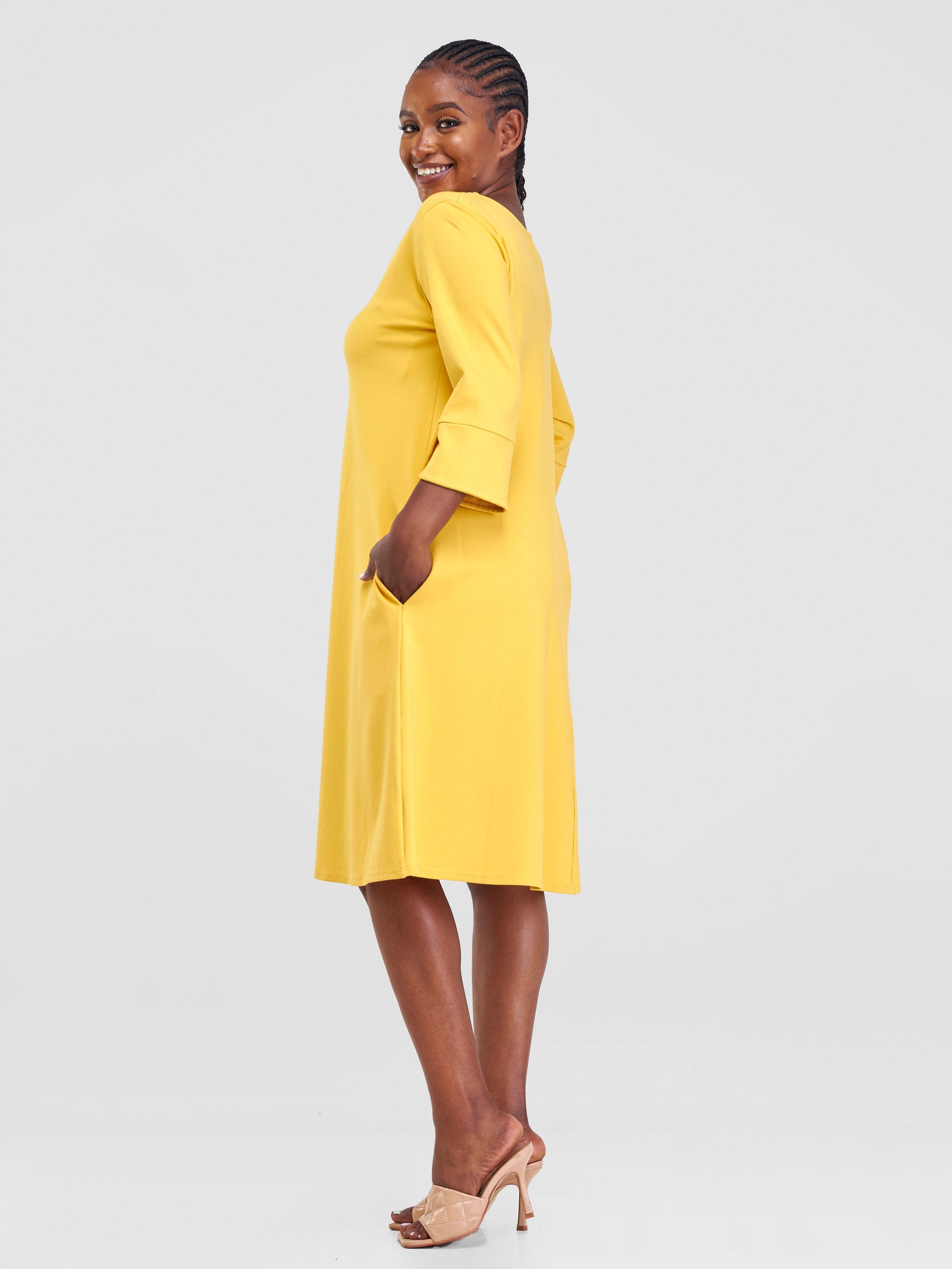 Vivo Zawadi Keyhole Dress - Yellow