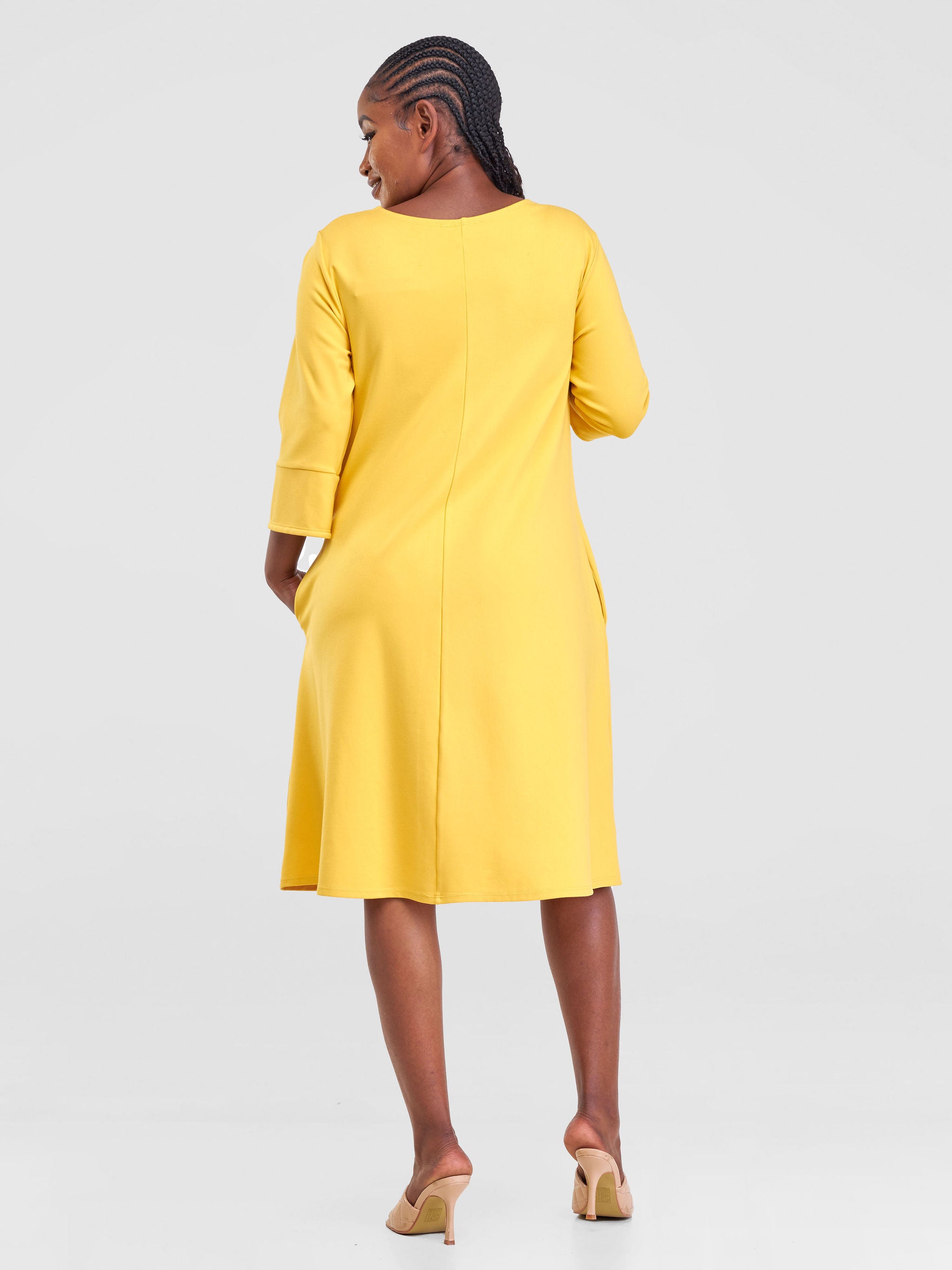 Vivo Zawadi Keyhole Dress - Yellow