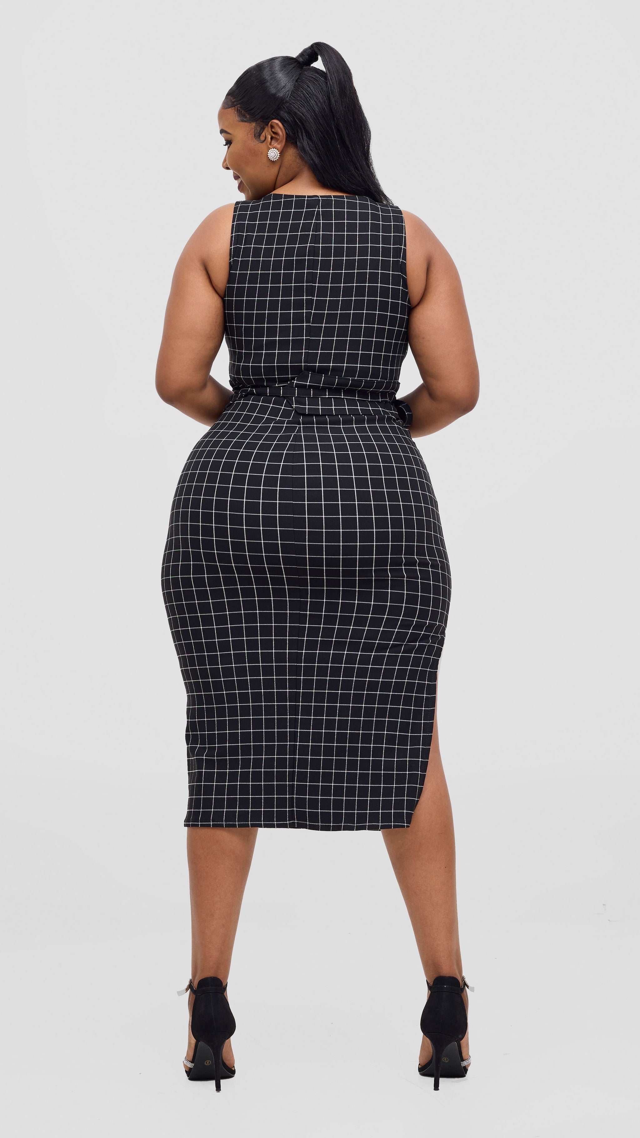 Vivo Alani Boat Neck Midi Dress - Black Checkered Print