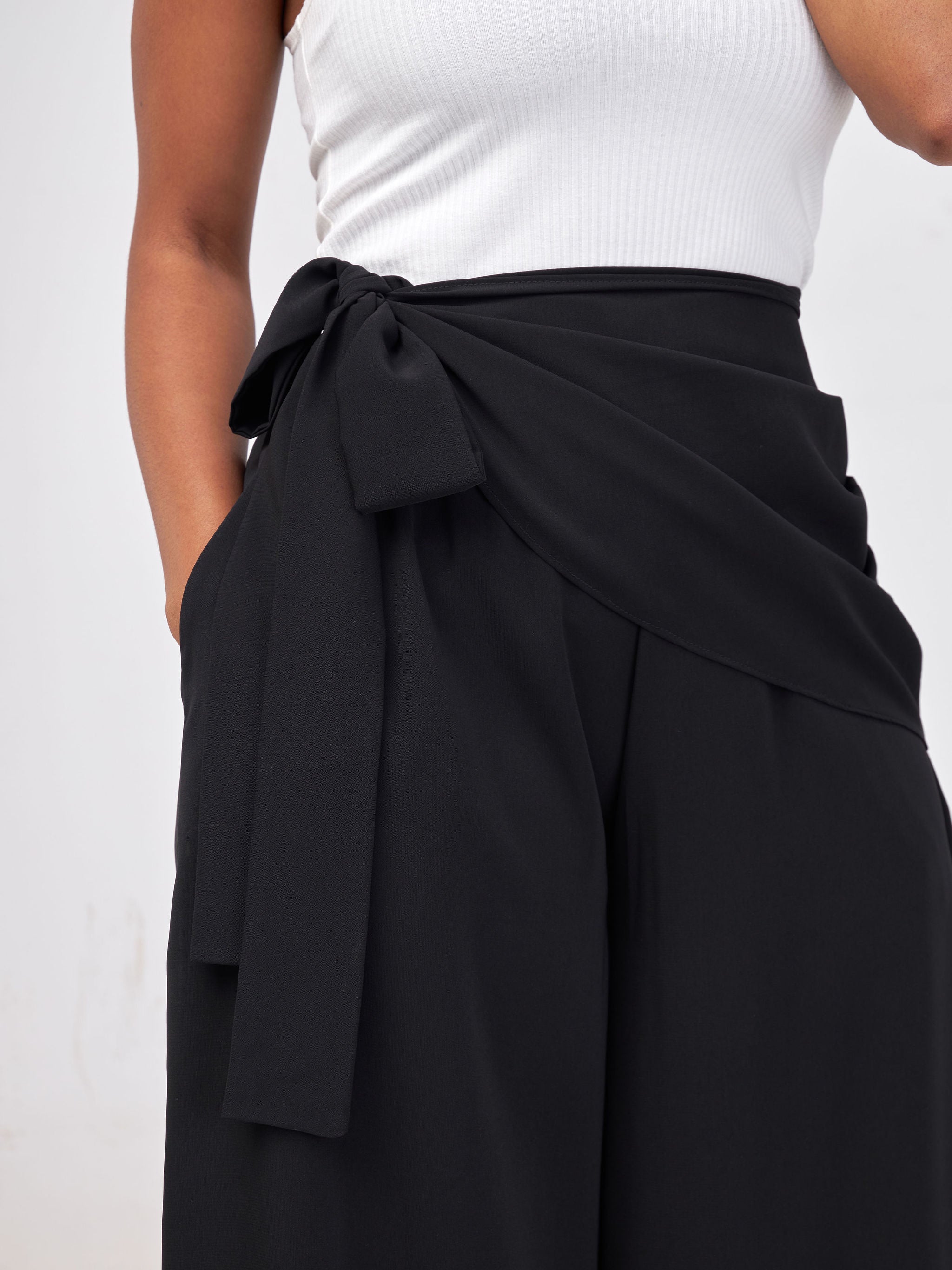 Vivo Zahari Front Wrap Wide Leg Pants - Black