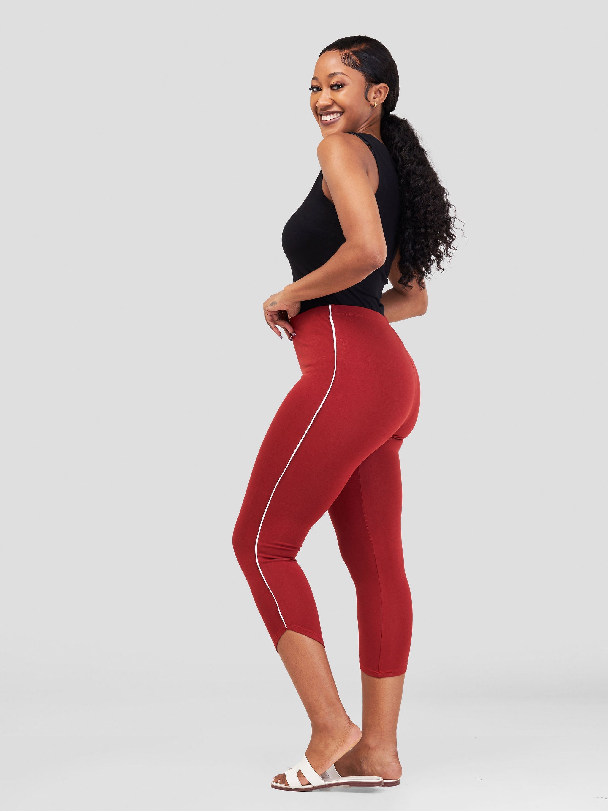 Vivo Jira Capri Leggings - Dark Rust