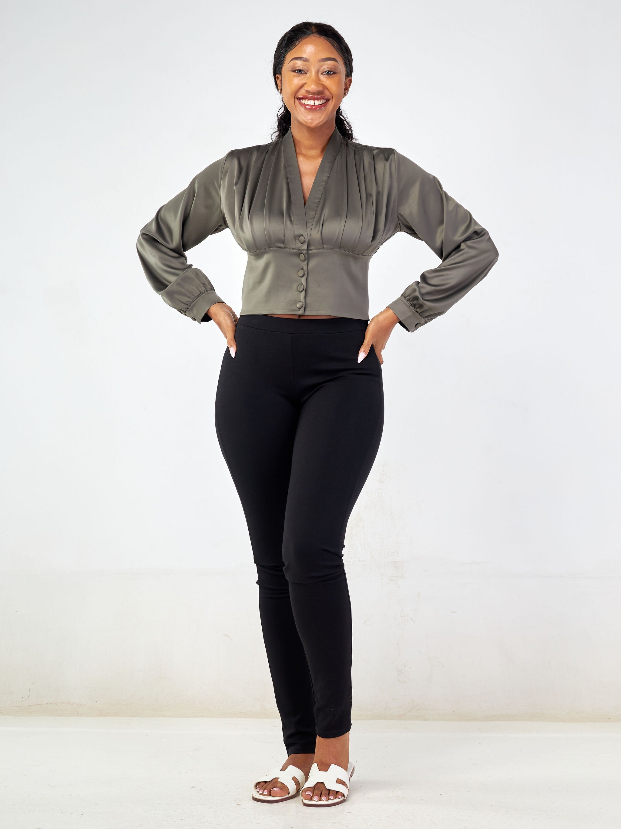 Vivo Sawari Long Sleeve V-Neck Midriff Top - Grey