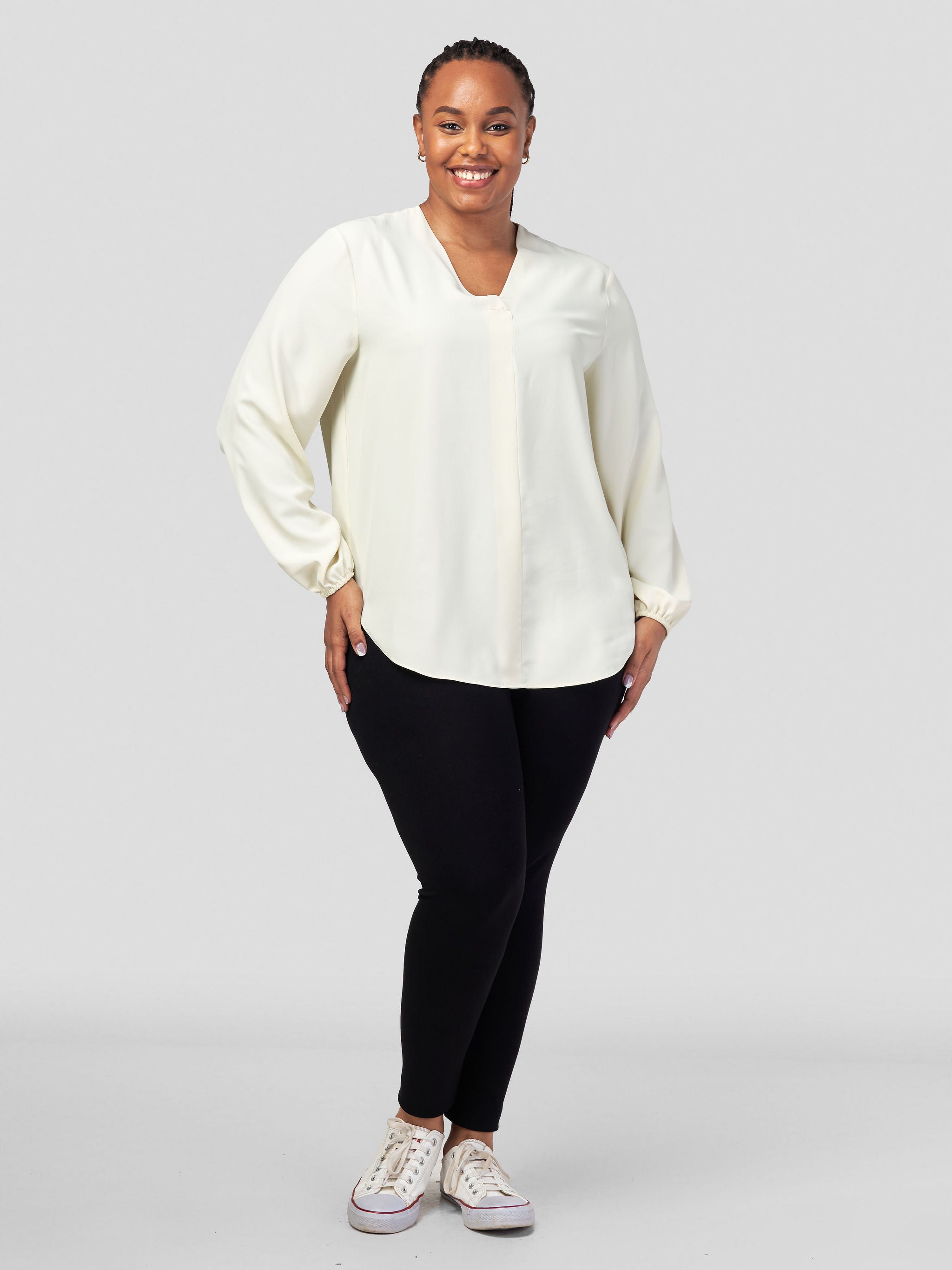 Vivo Dua Long Bishop Sleeve Top - Cream