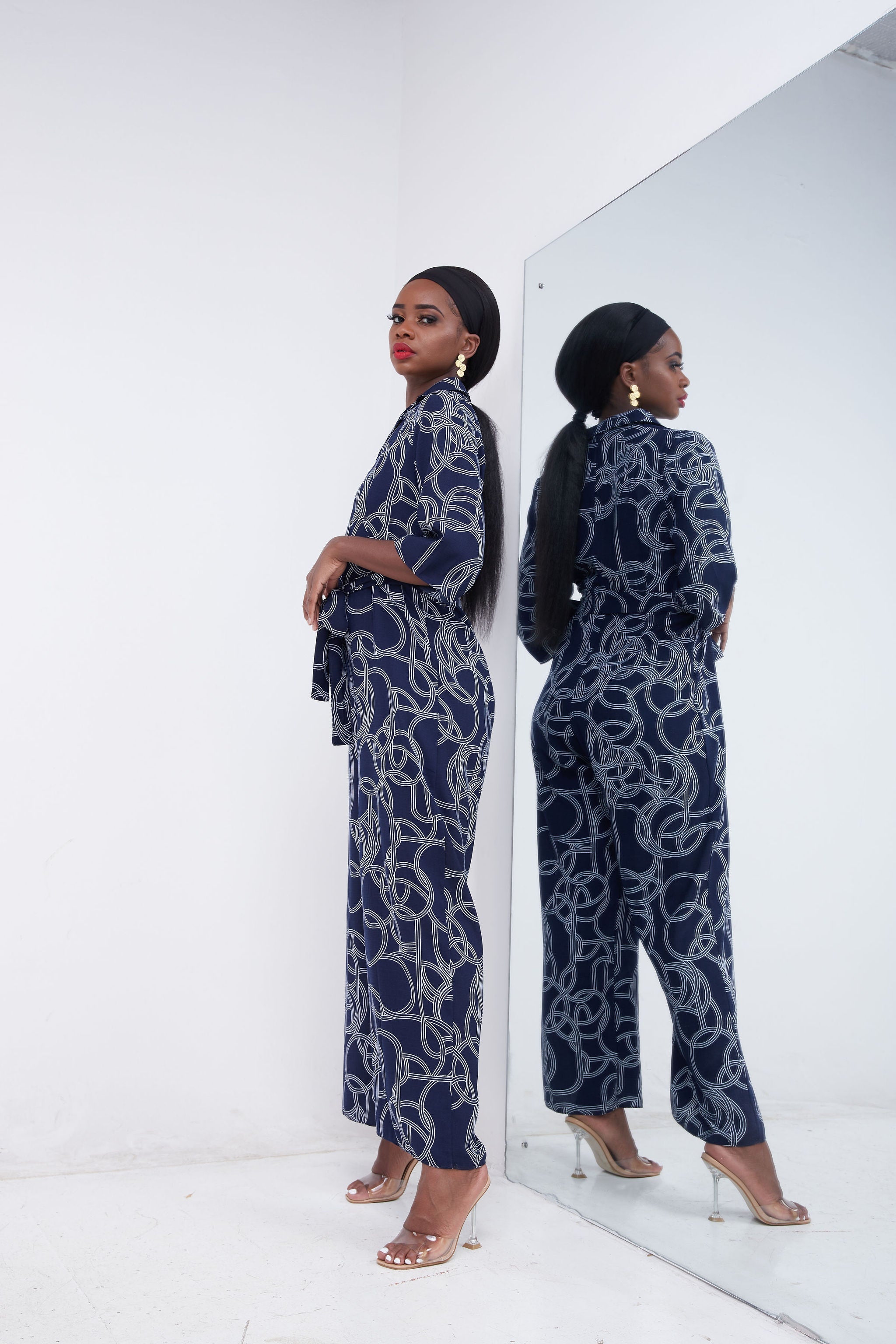 Vivo Pesi Lapel Jumpsuit - Navy Blue / White Geometric Print