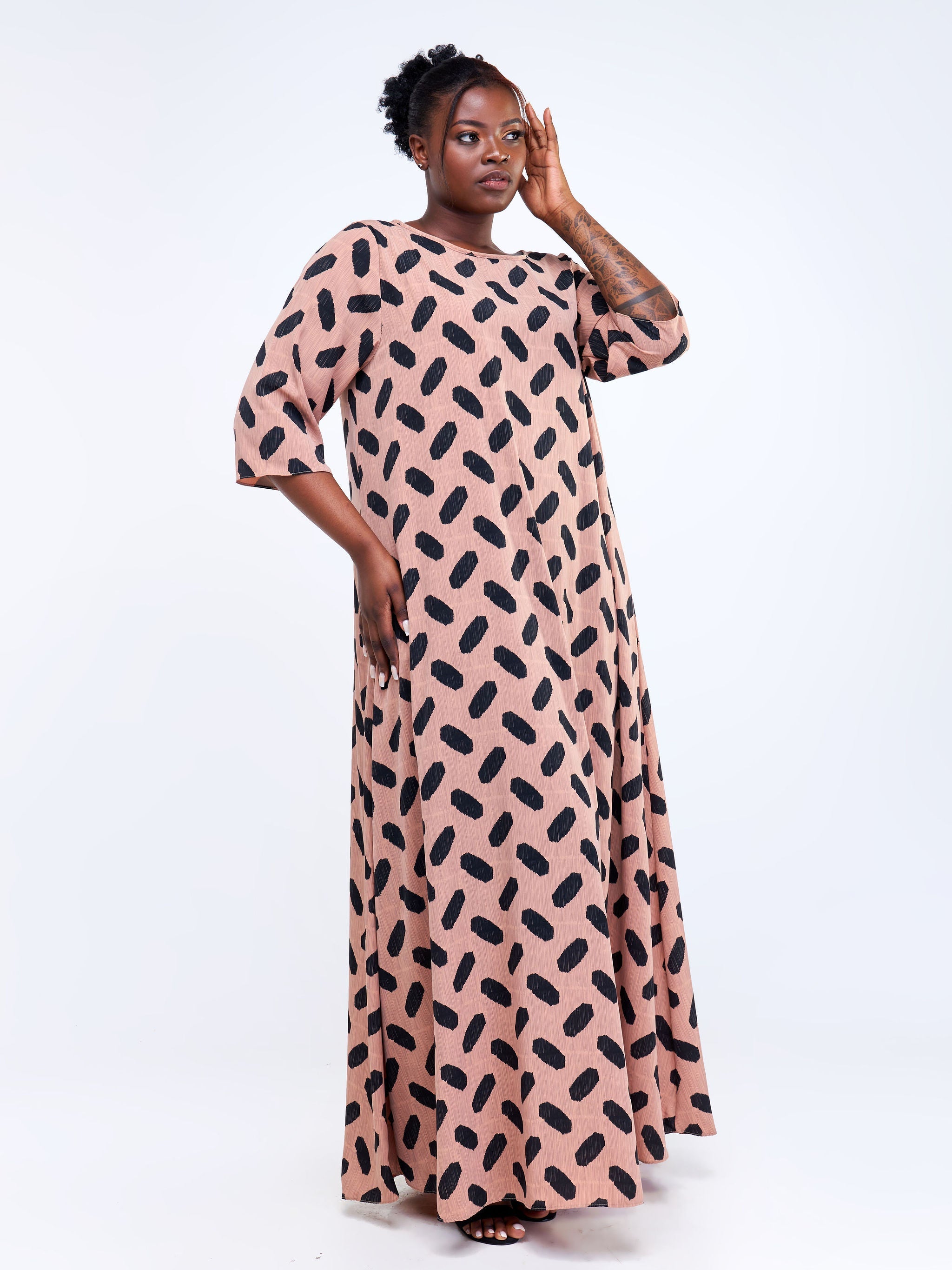 Vivo Basic 3/4 Sleeve Tent Maxi Dress - Taupe / Black Abstract Print