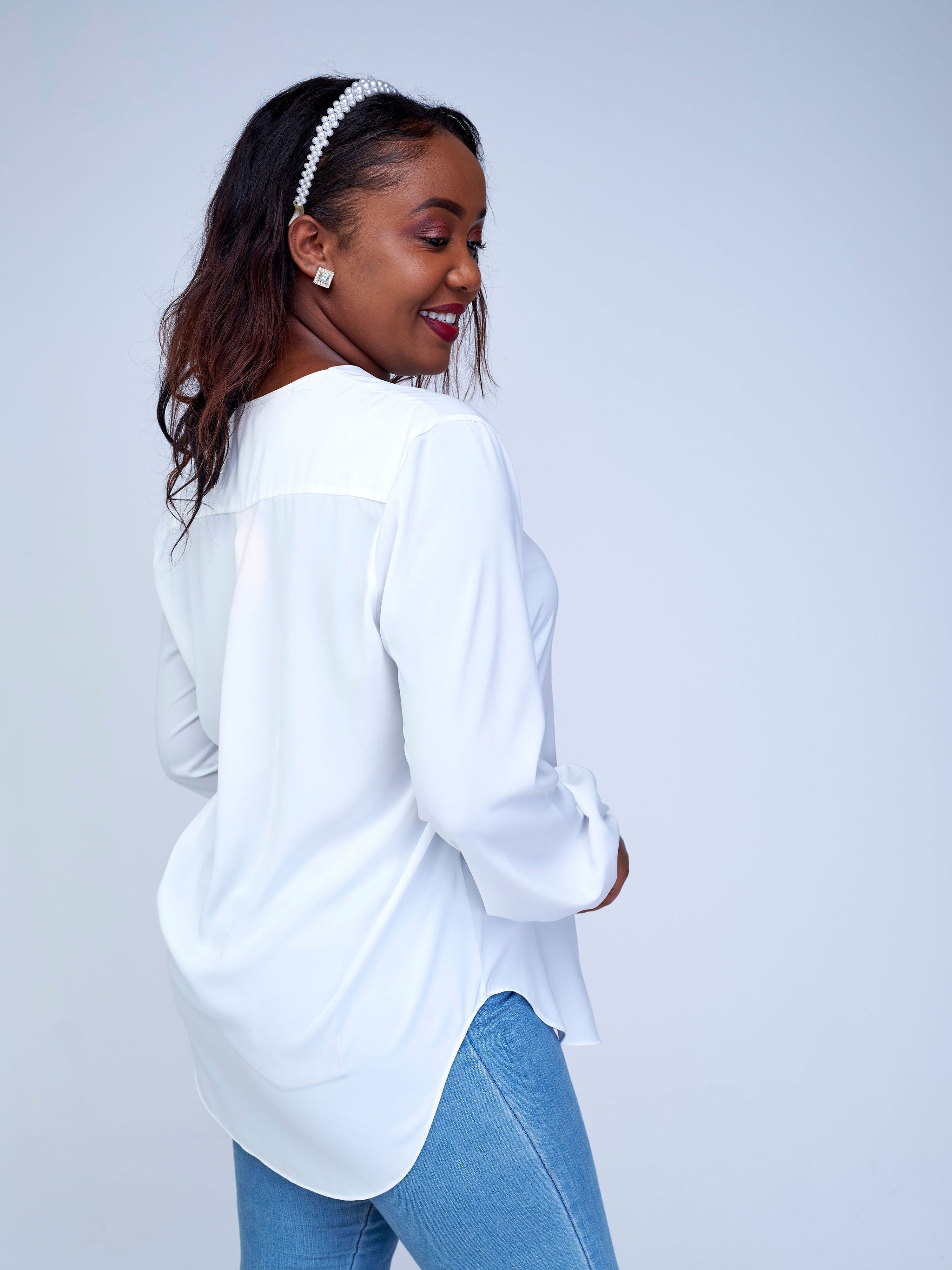 Vivo Dua Long Bishop Sleeve Top - White