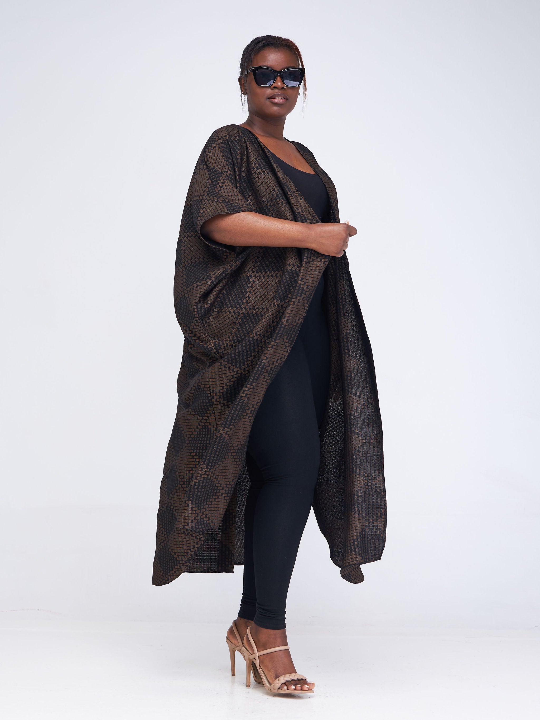 Vivo Basic Open Kaftan - Black / Gold Geometric Print