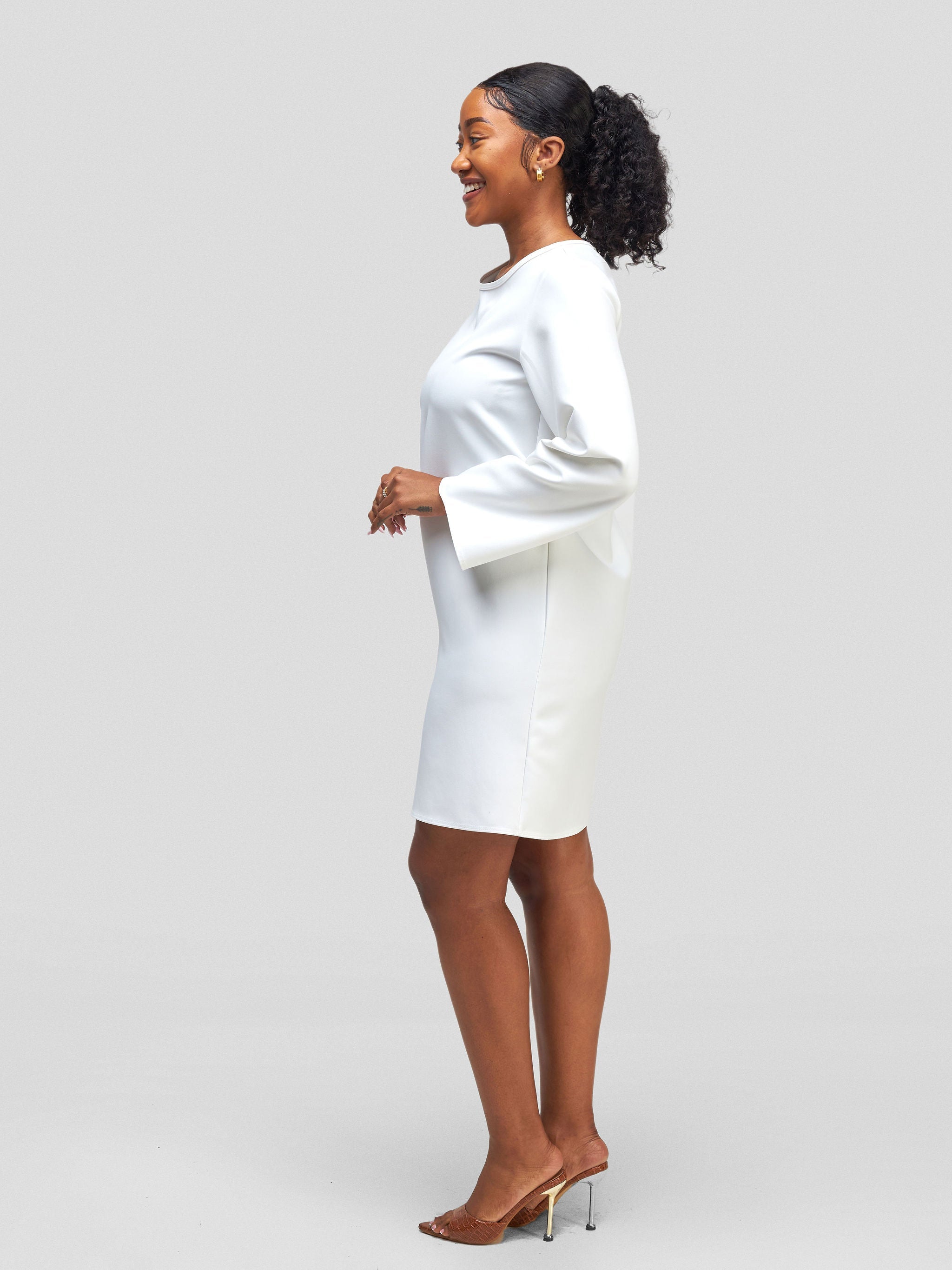 Vivo Jasiri Bell Sleeve Mini Shift Dress - White