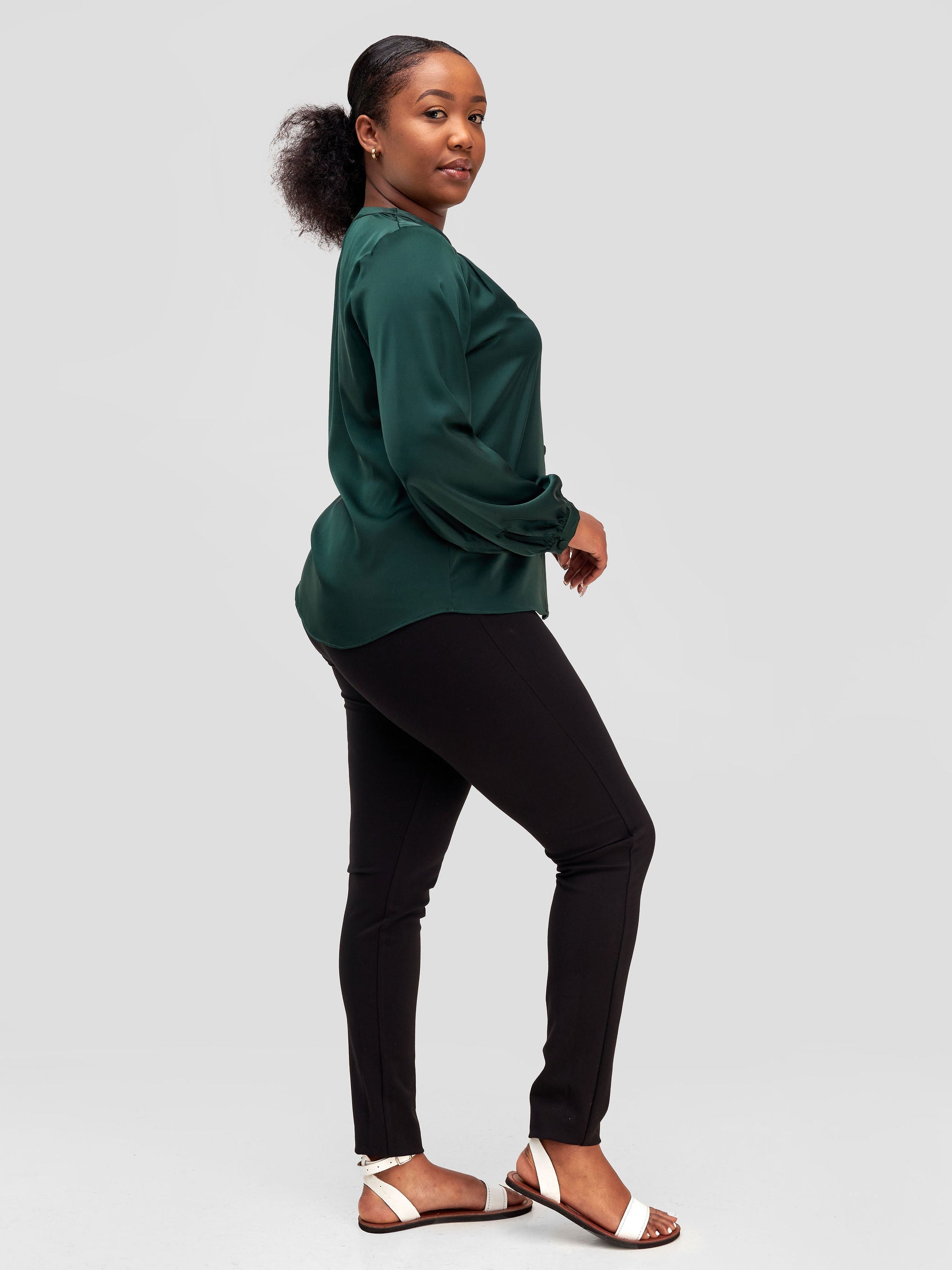 Vivo Sawari Long Sleeve V-Neck Top - Dark Green