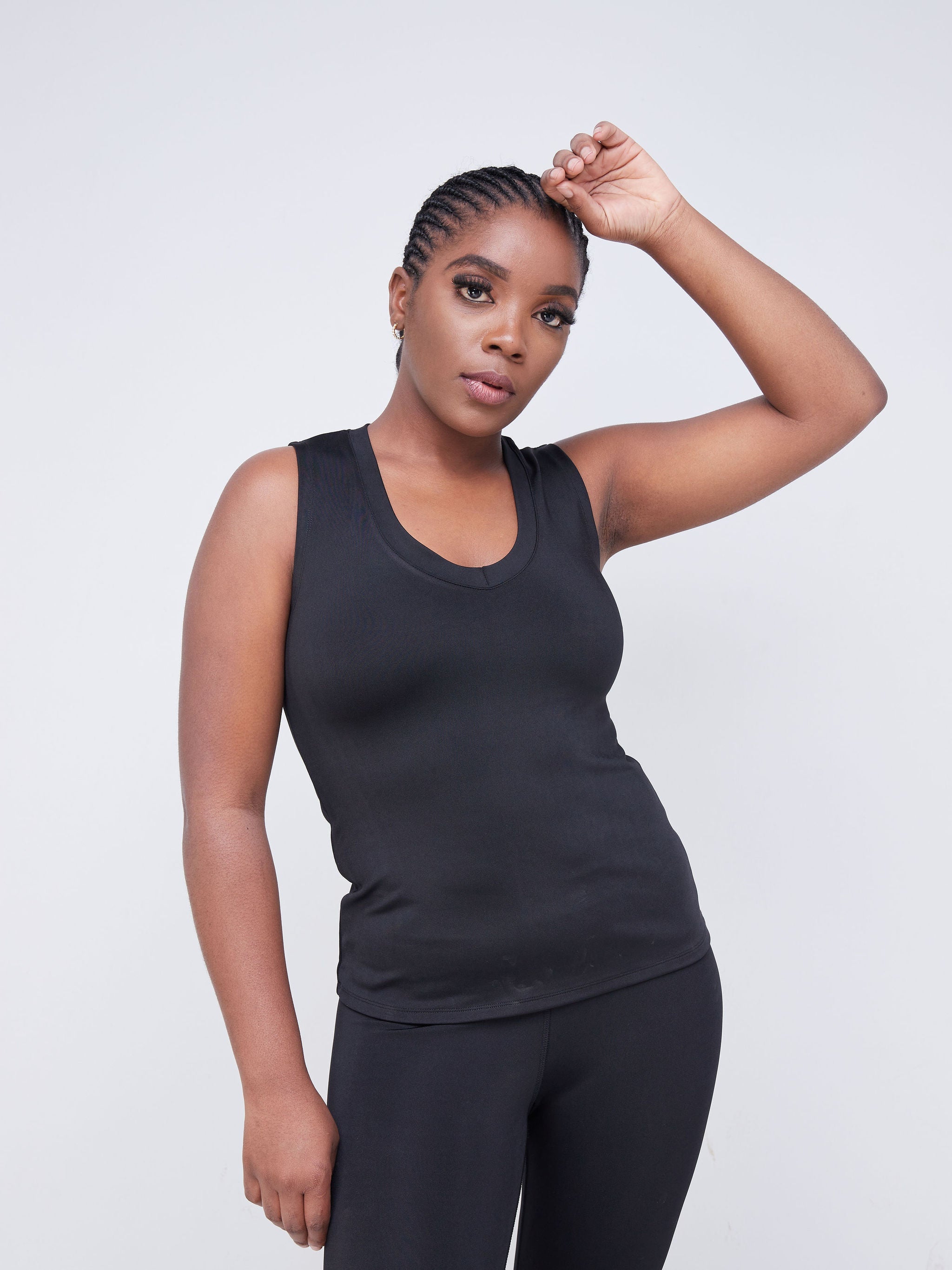 Vivo Fitness V-Neck Sleeveless Top - Black