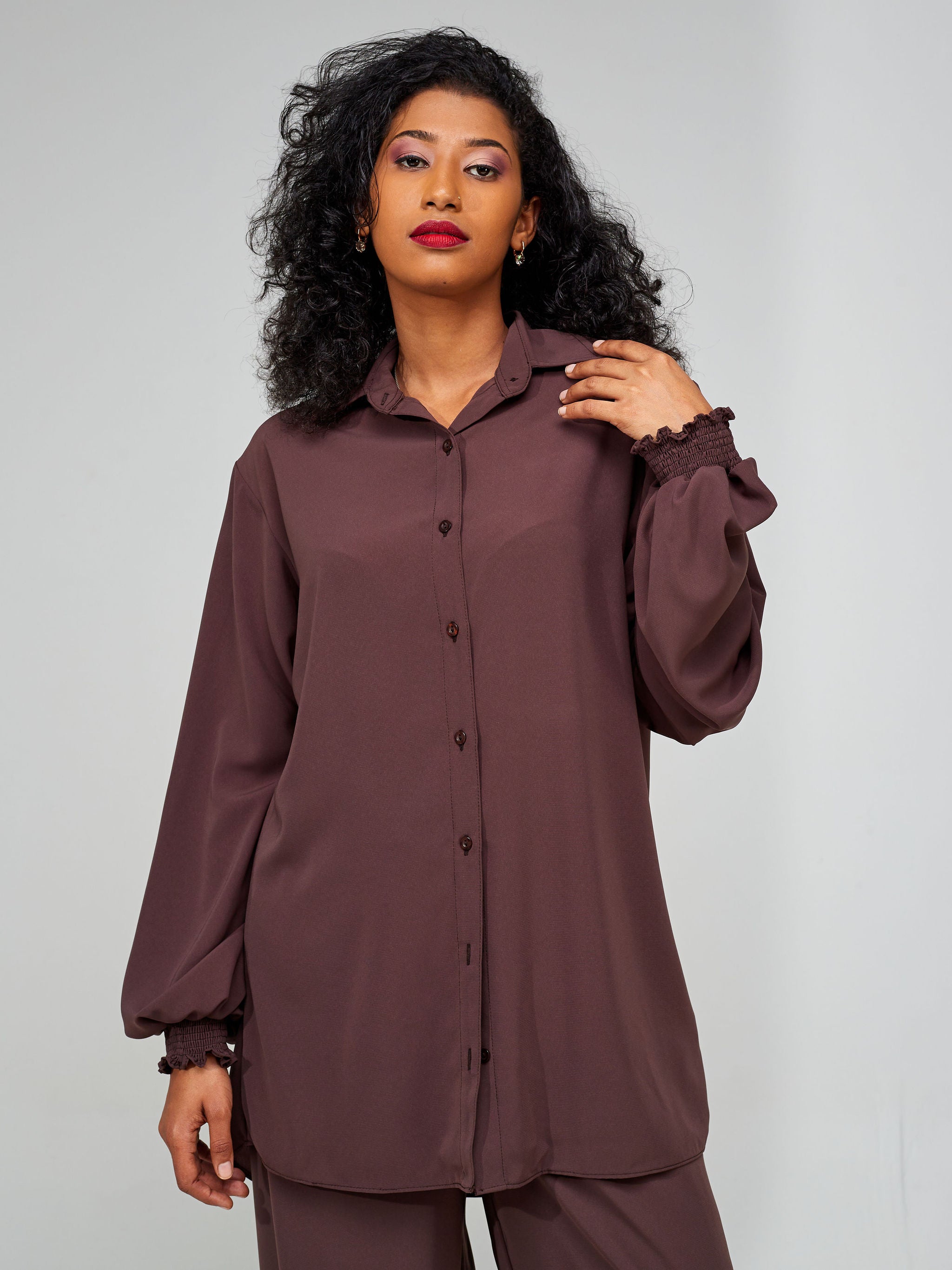 Vivo Wastani Shirred Sleeve Easy Fit Shirt - Chocolate