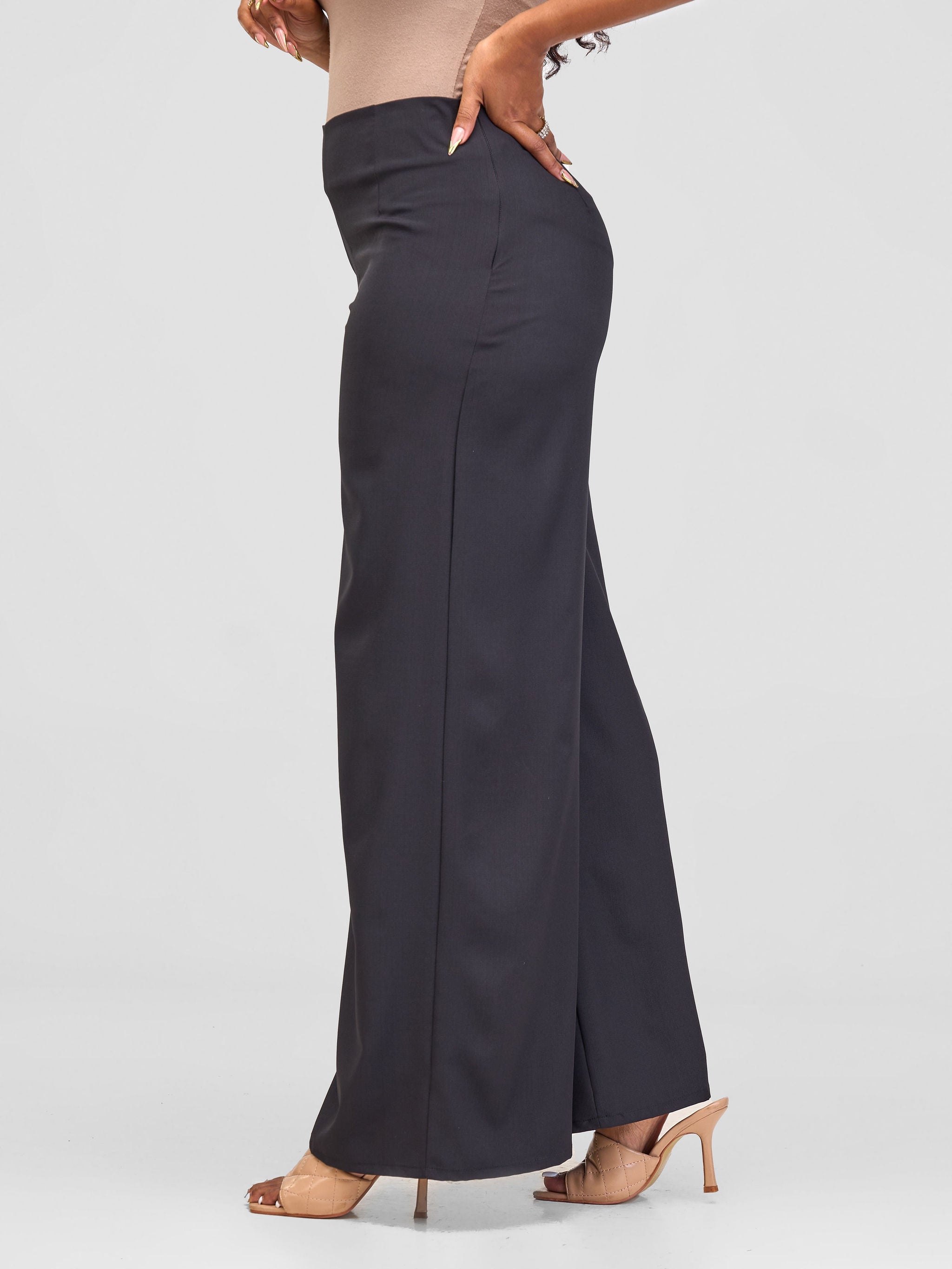 Vivo Ajani Wide Leg Pants - Black