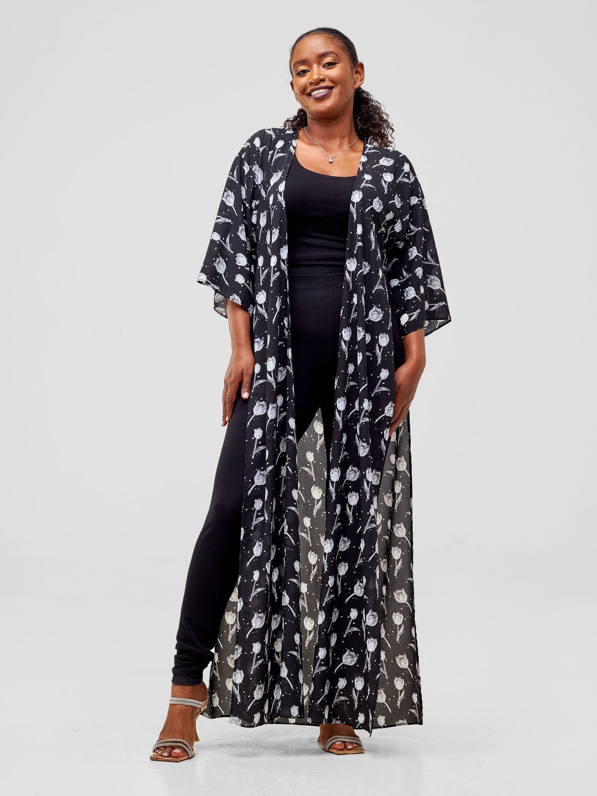 Vivo Maisha High Slit Kimono - Black / White Print