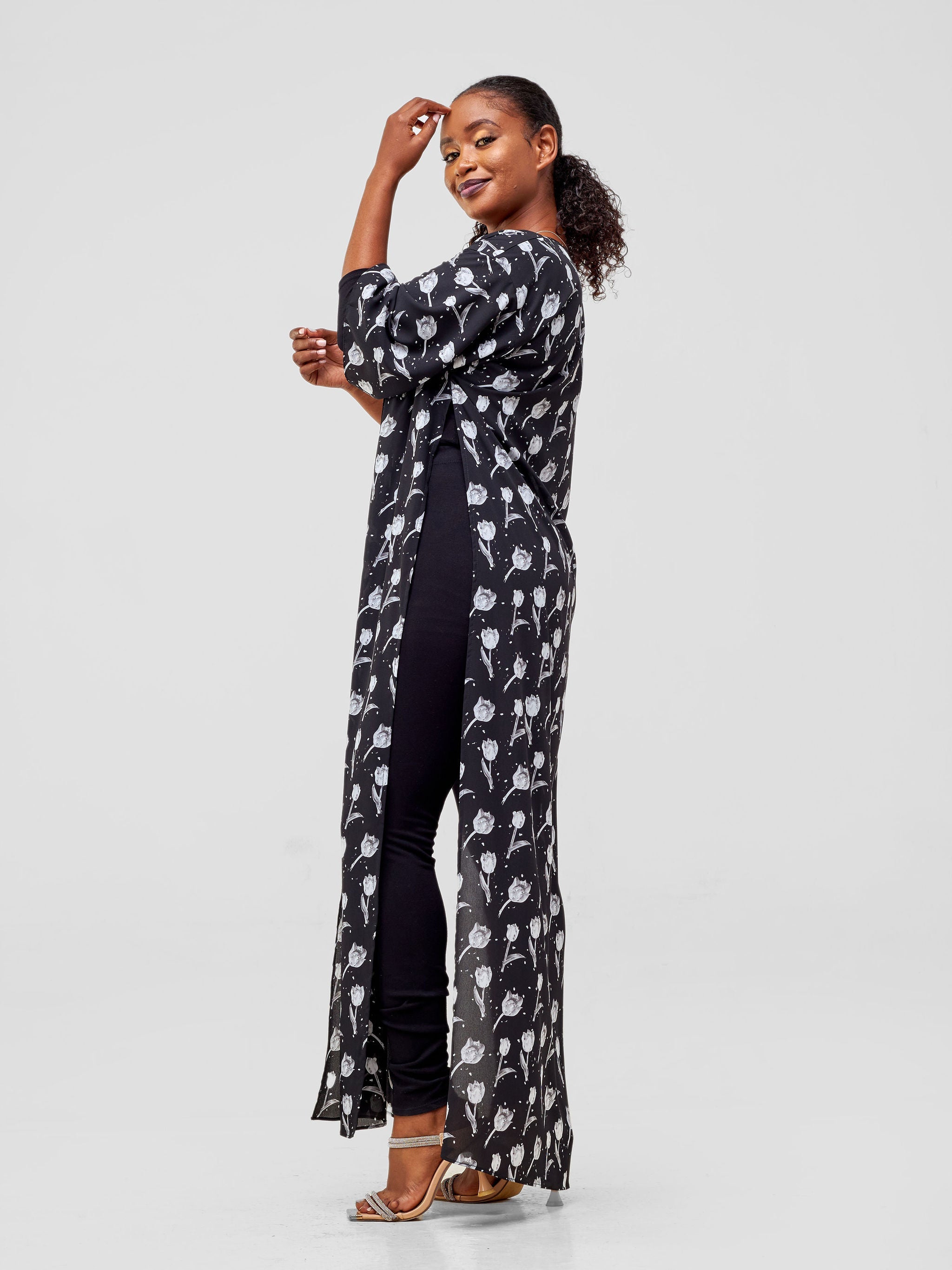 Vivo Maisha High Slit Kimono - Black / White Print