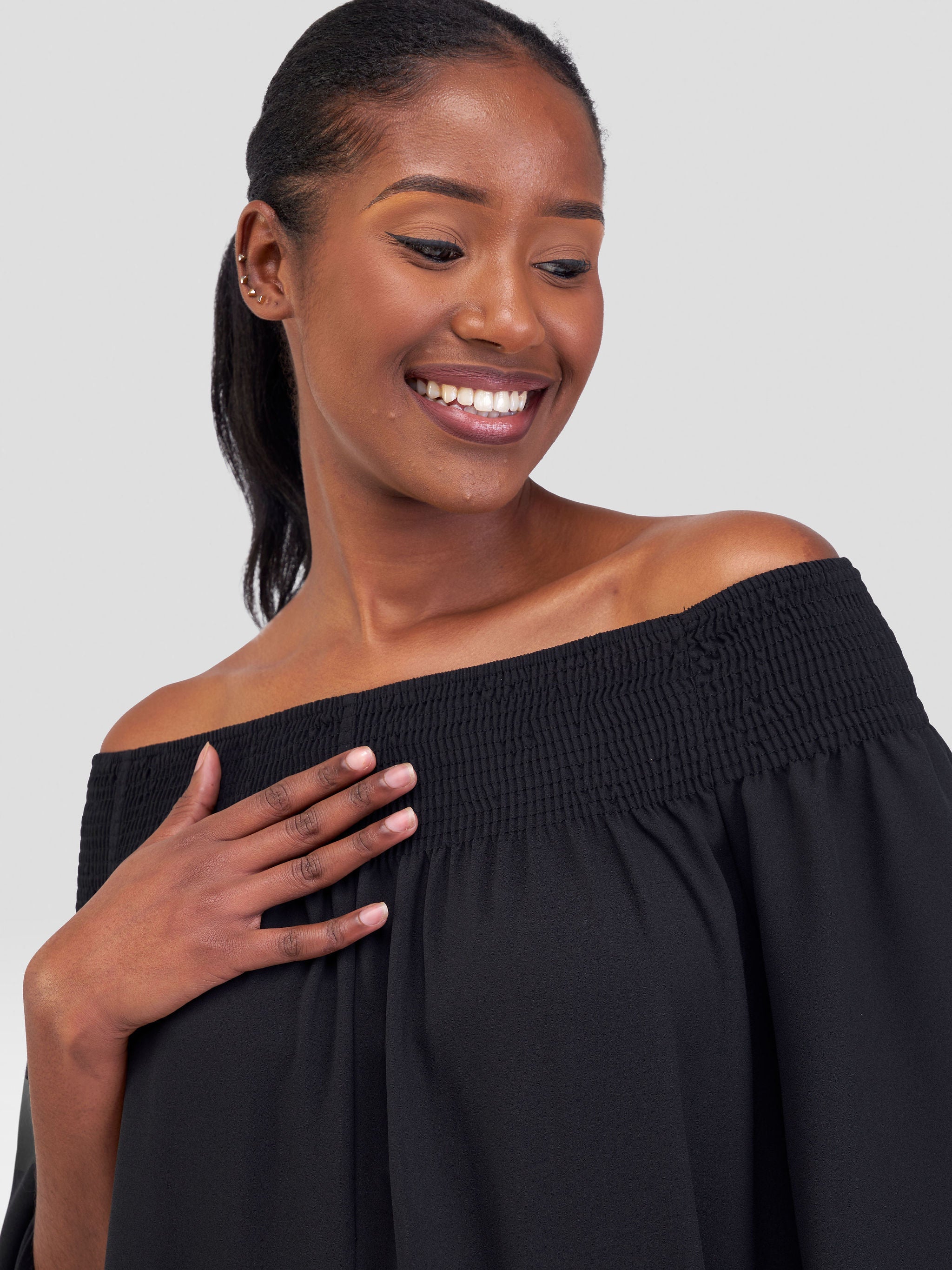 Vivo Sarabi Off - Shoulder Maxi Top - Black