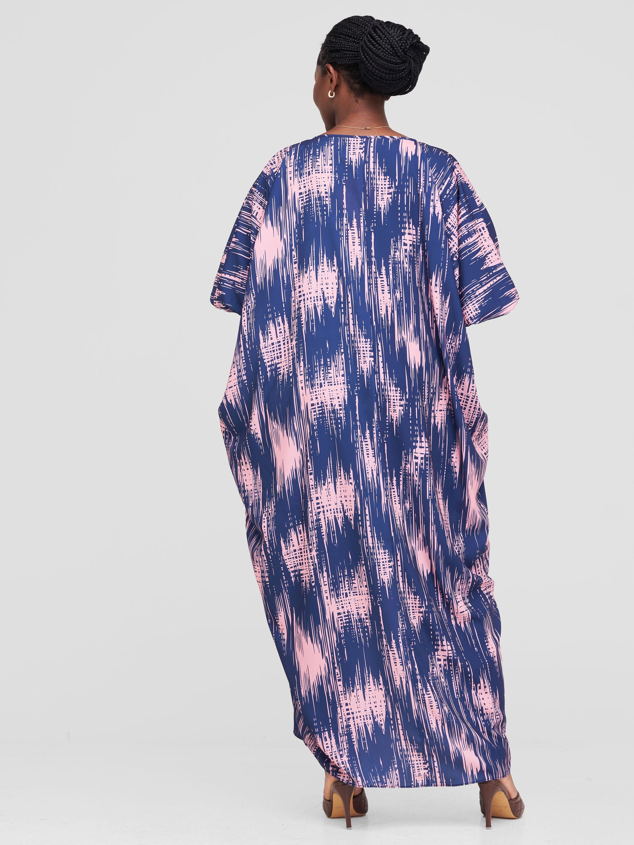 Vivo Wastani Boat Neck Shirred Sleeve Kaftan - Navy Blue / Peach Abstract Print